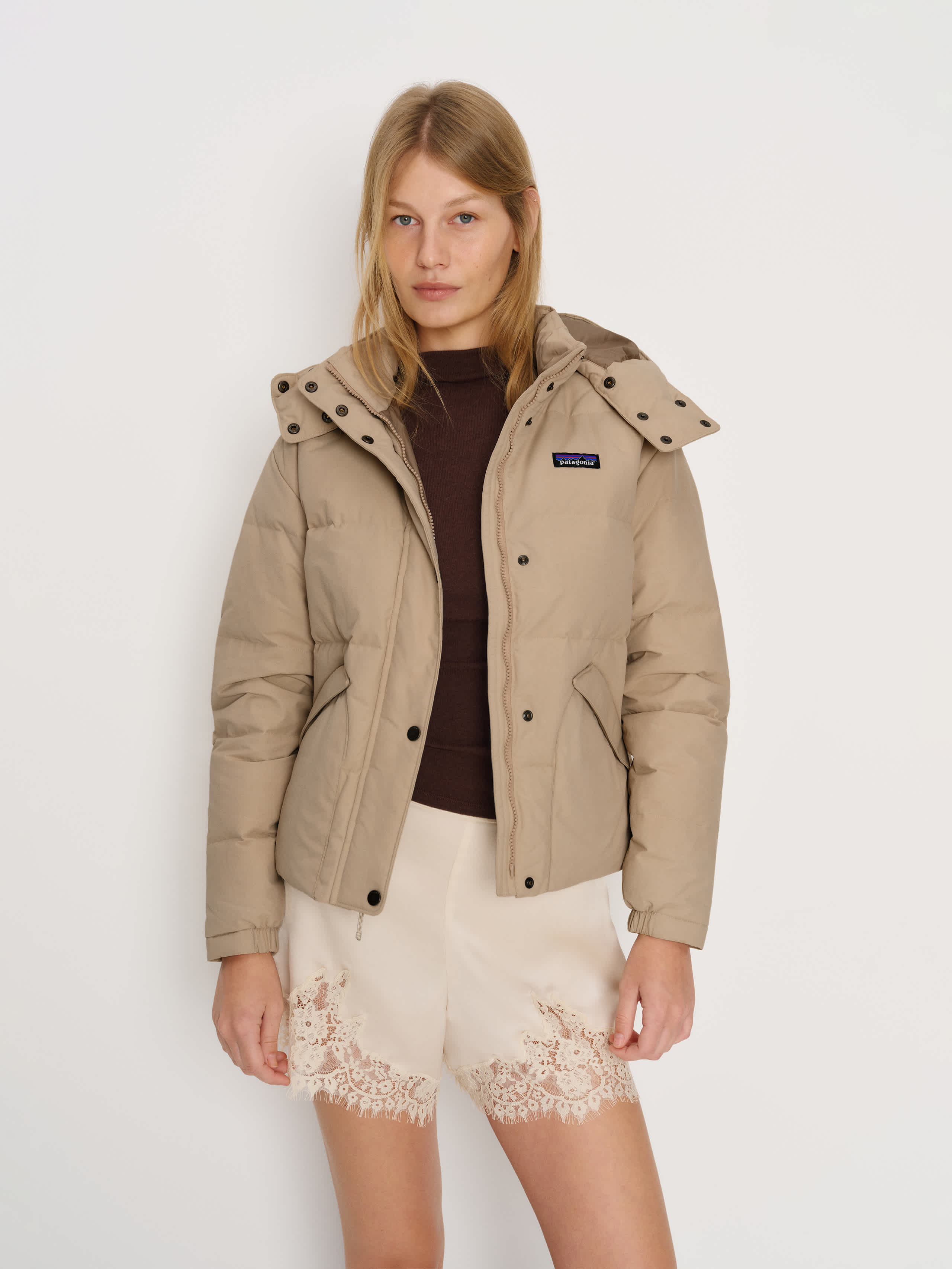 Patagonia W's Downdrift Jacket Natural Xs In Brown