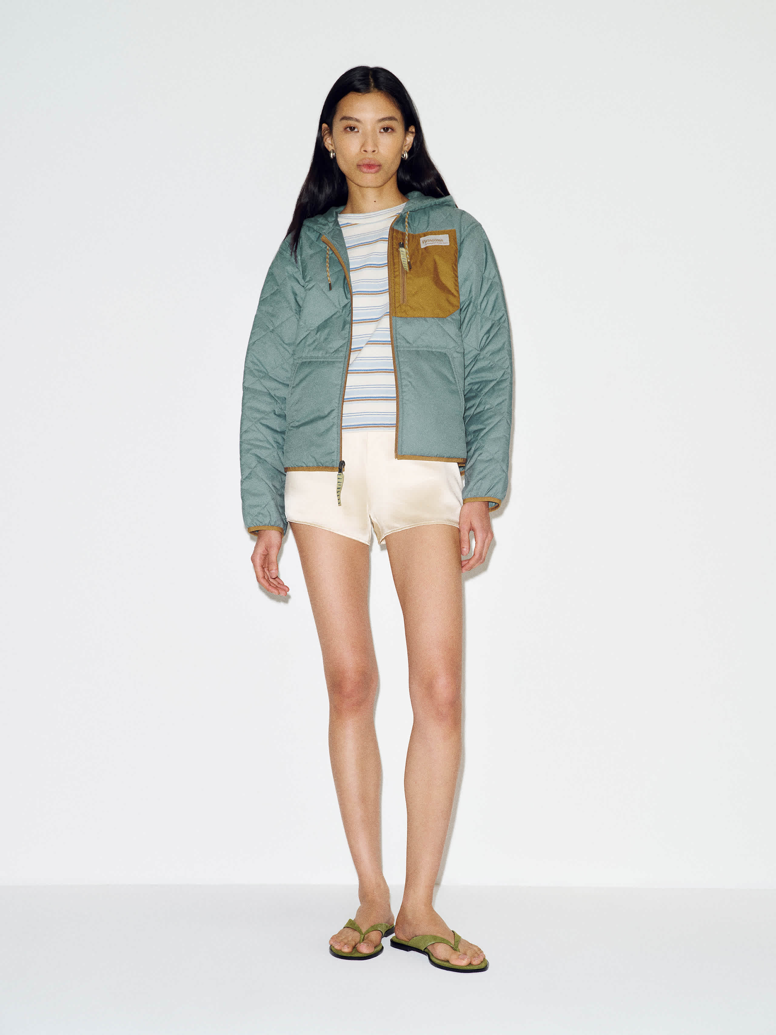 Reformation Patagonia W's Diamond Quilted Bomber Hoody Blue Sage Medium