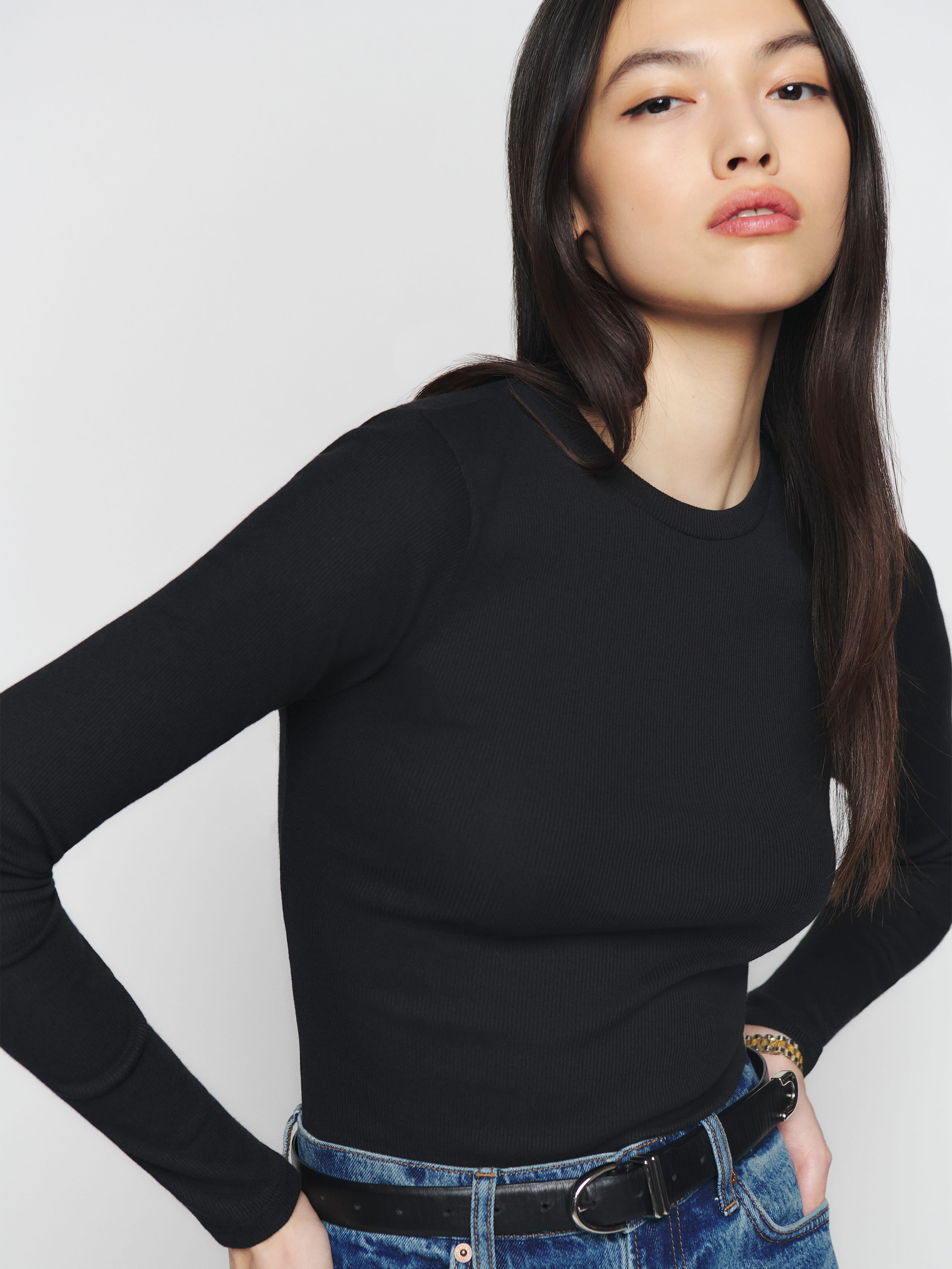 Reformation Davy Long Sleeve Crewneck Tee In Black