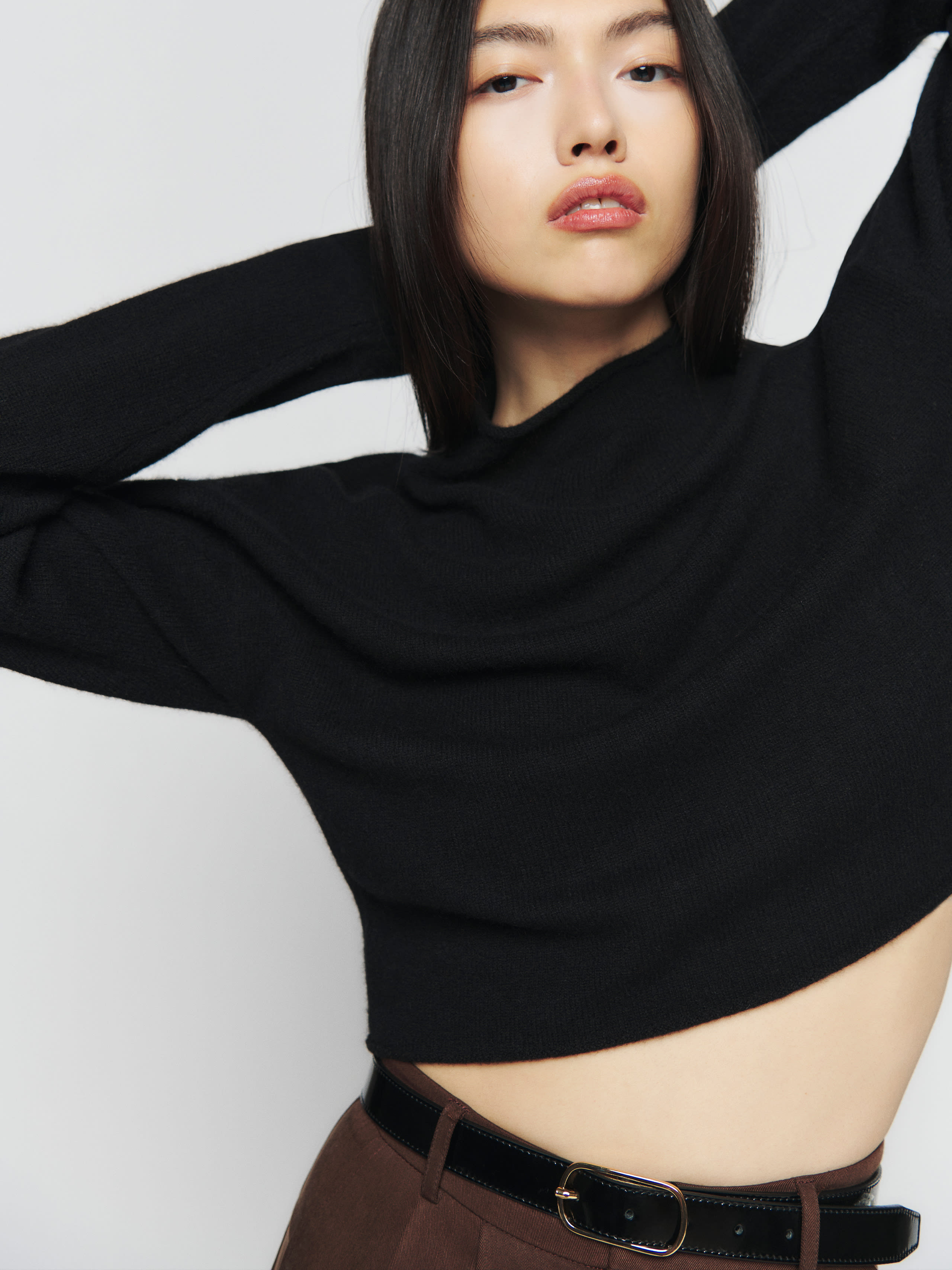 Reformation Cropped Cashmere Turtle In Black