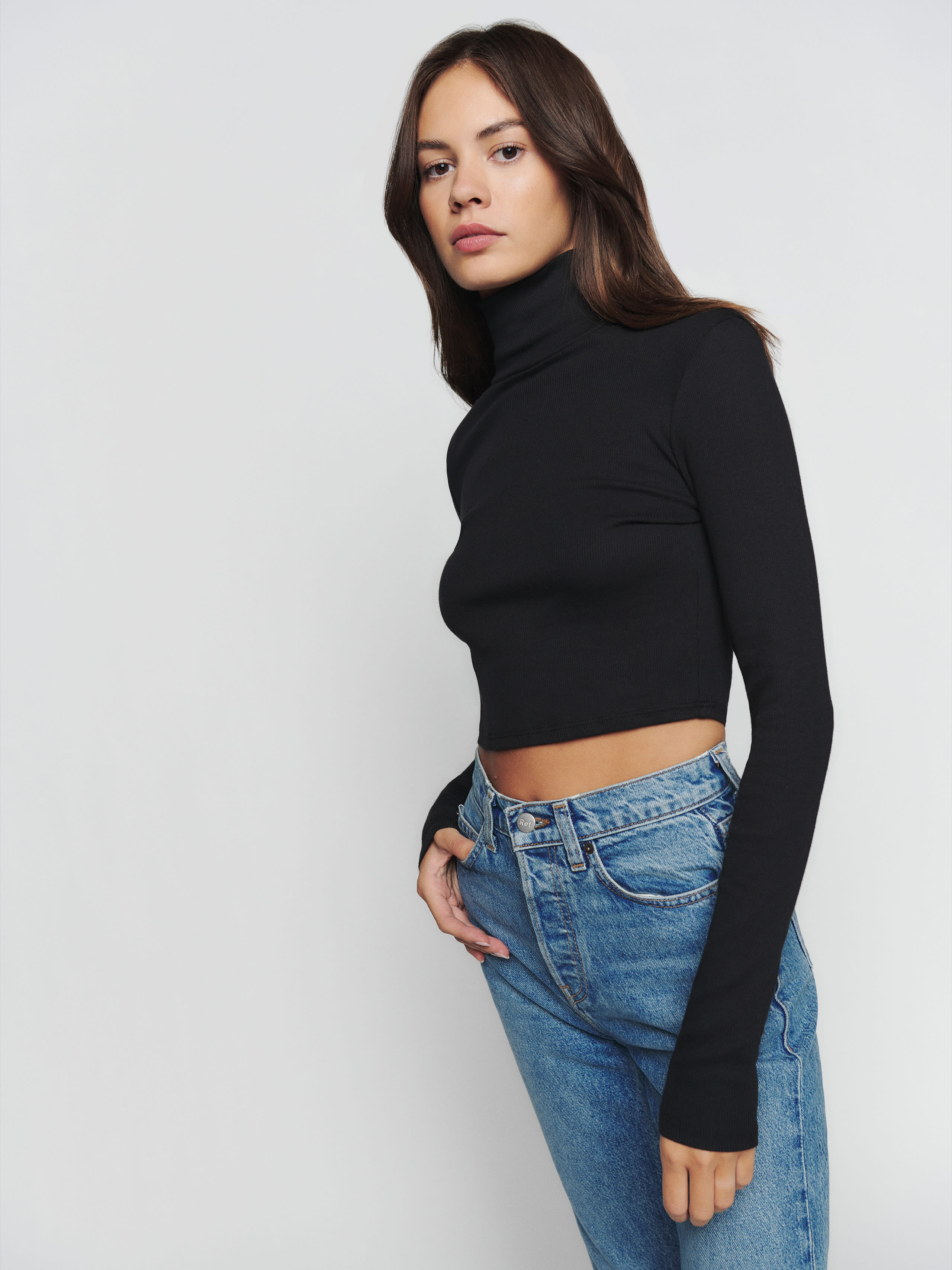 Reformation Davy Cropped Ribbed Turtleneck Tee In Black