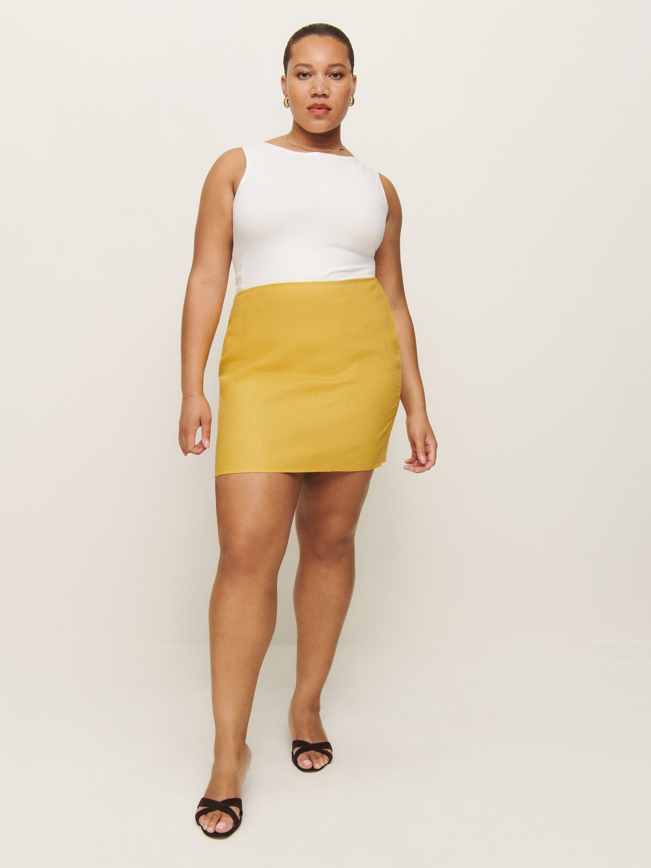 Reformation Veranda Linen Skirt Es In Sunflower