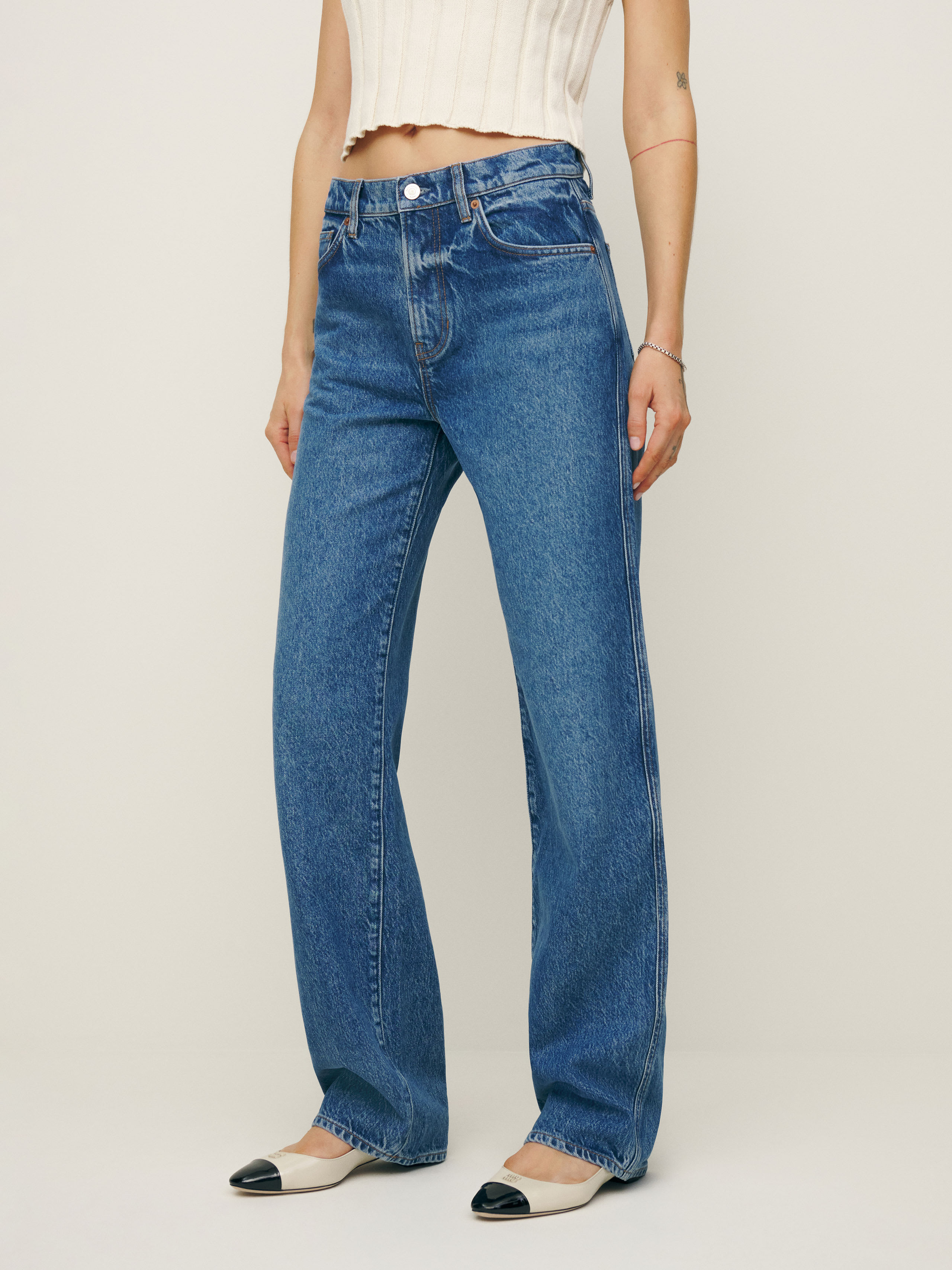 Reformation Val 90s Mid Rise Straight Jeans In Pelican