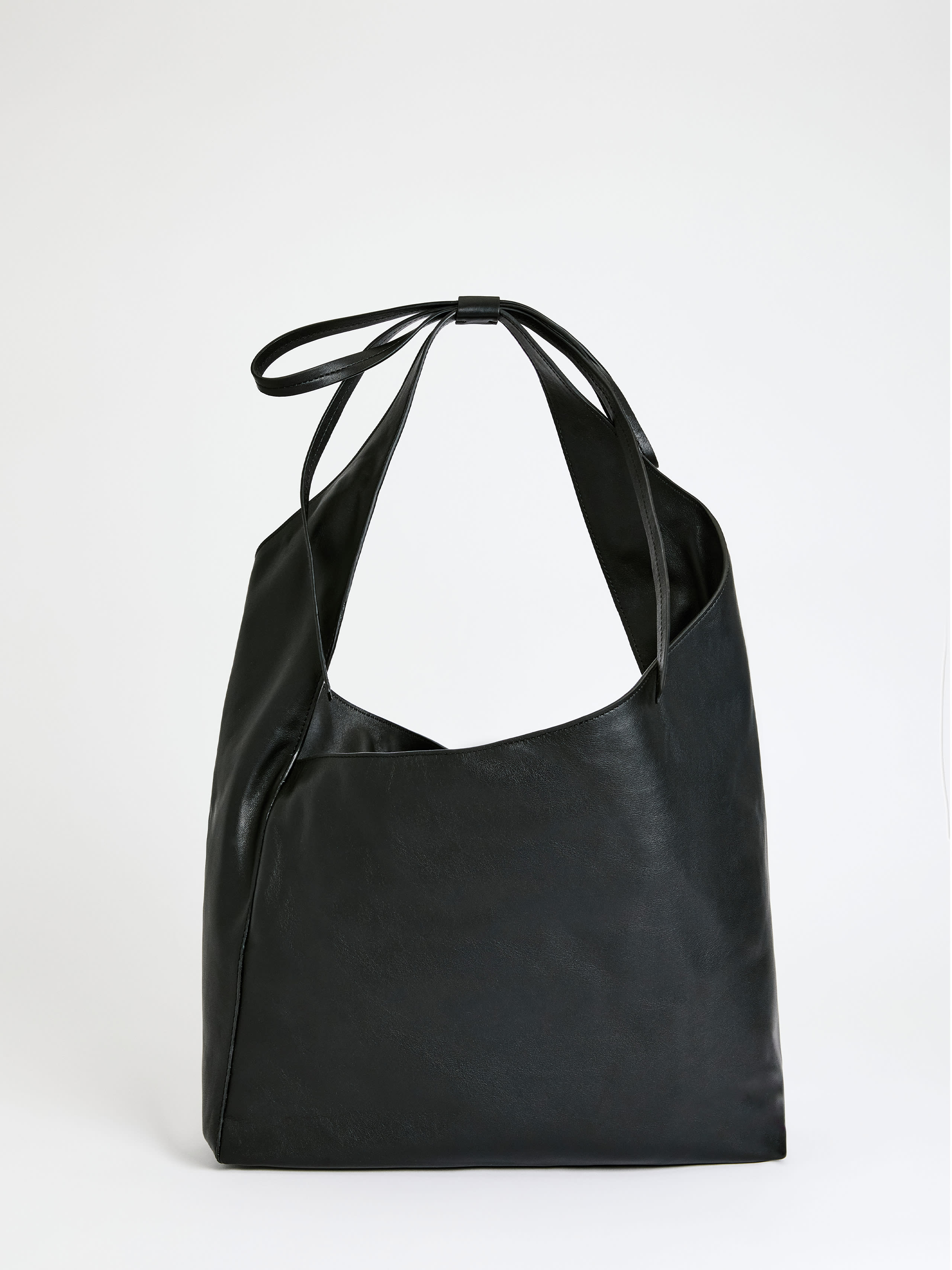 Reformation Medium Vittoria Tote Bag In Black Leather