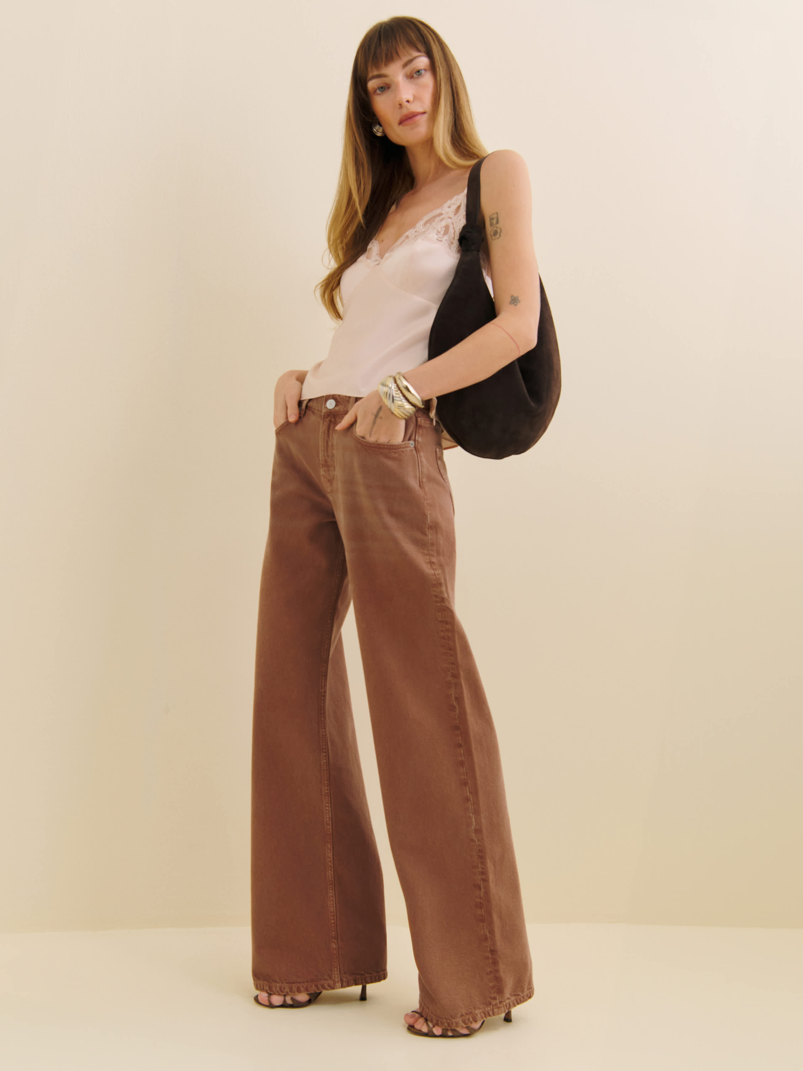 Reformation Cary Low Rise Slouchy Wide Leg Jeans In Brown