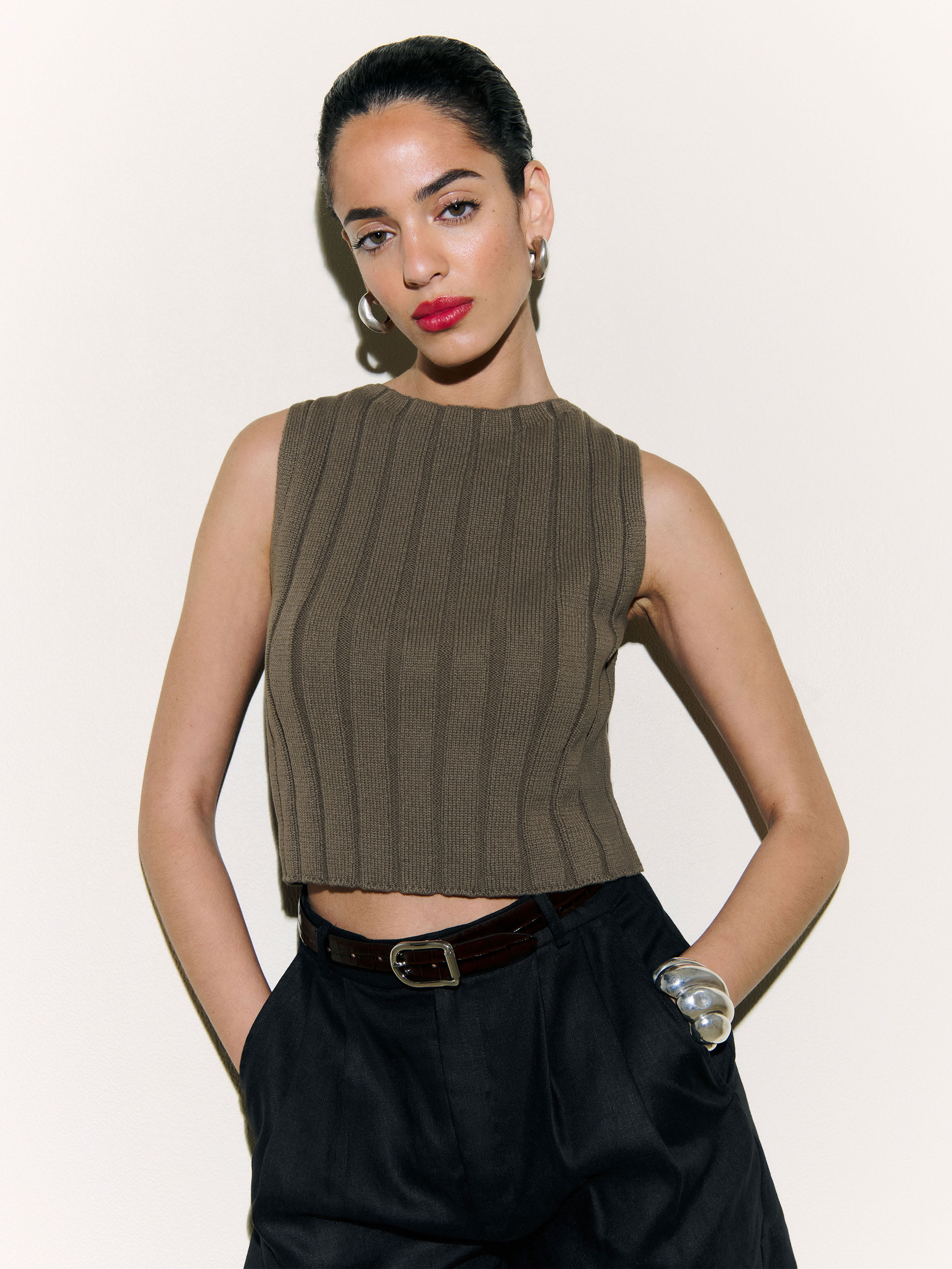 Reformation Callie Cotton Ribbed Sweater Tank In Shitake
