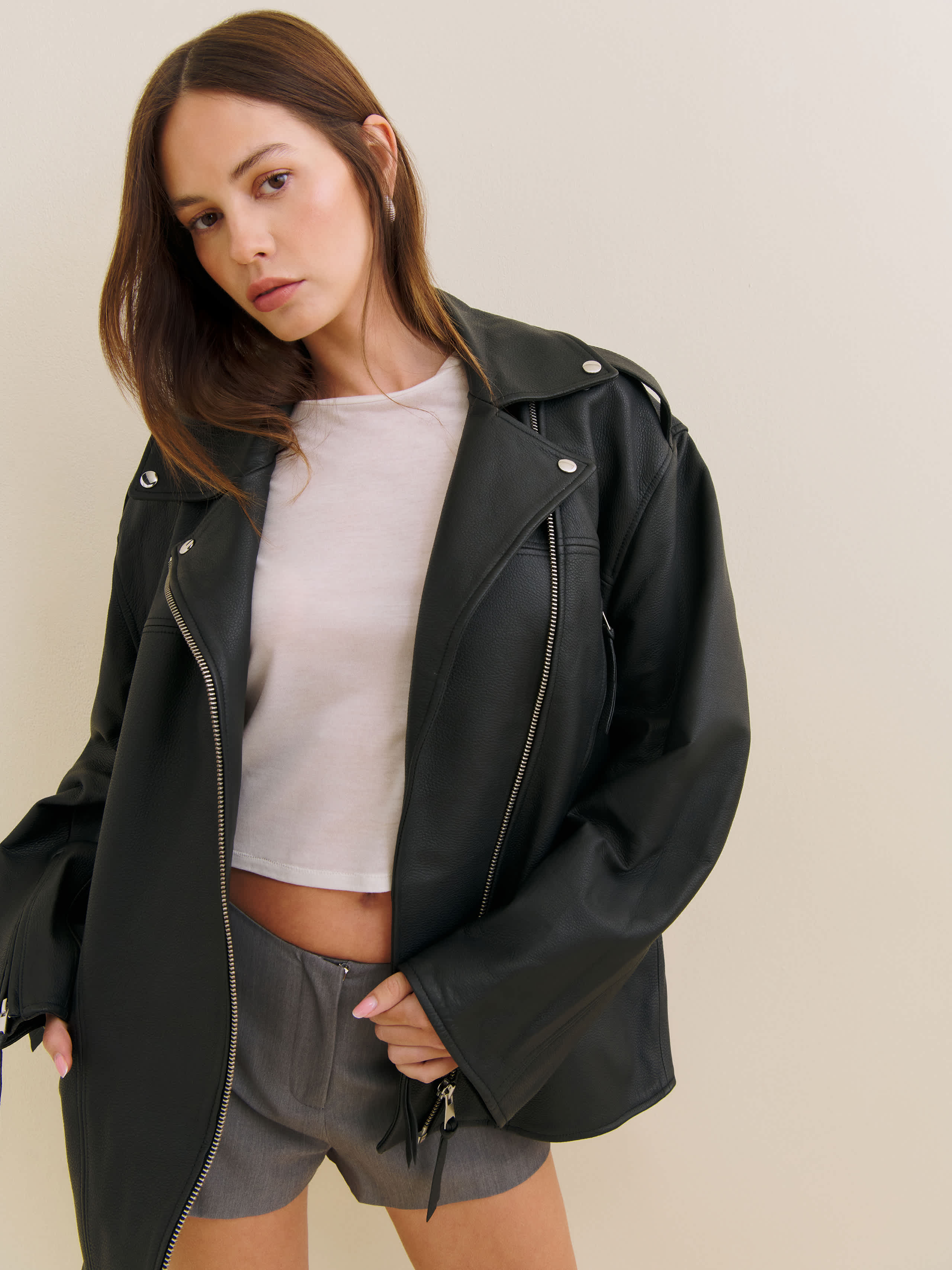 Reformation Veda Doyer Leather Jacket In Black Pebble