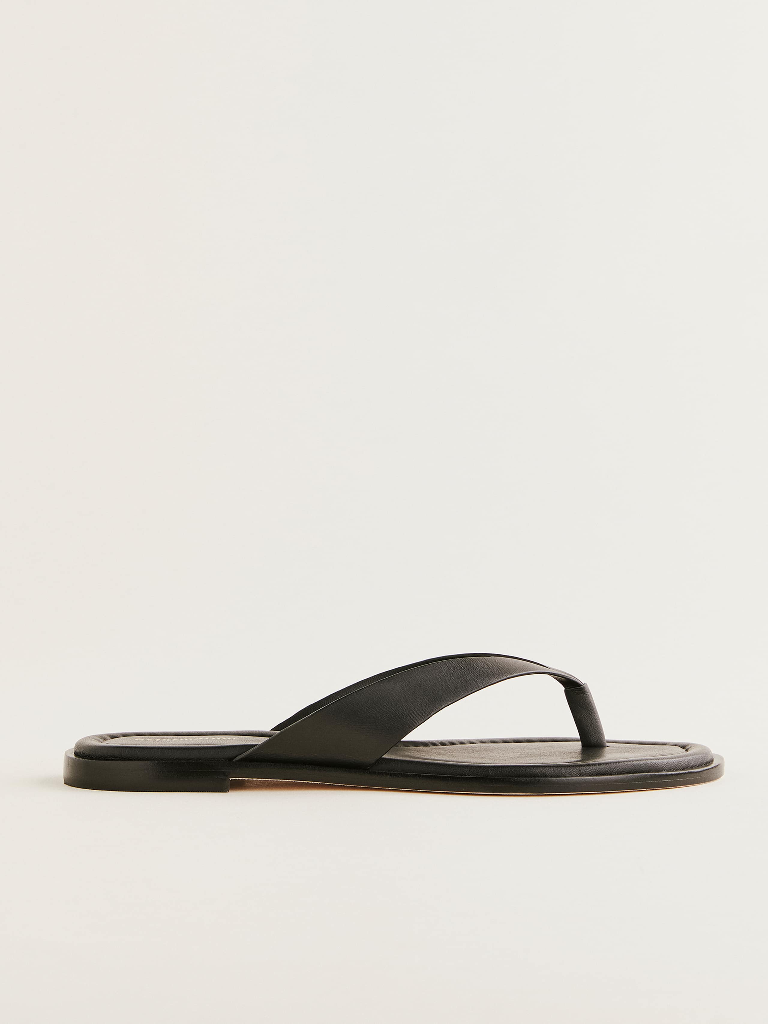 Reformation Jessie Thong Sandal In Black / Black
