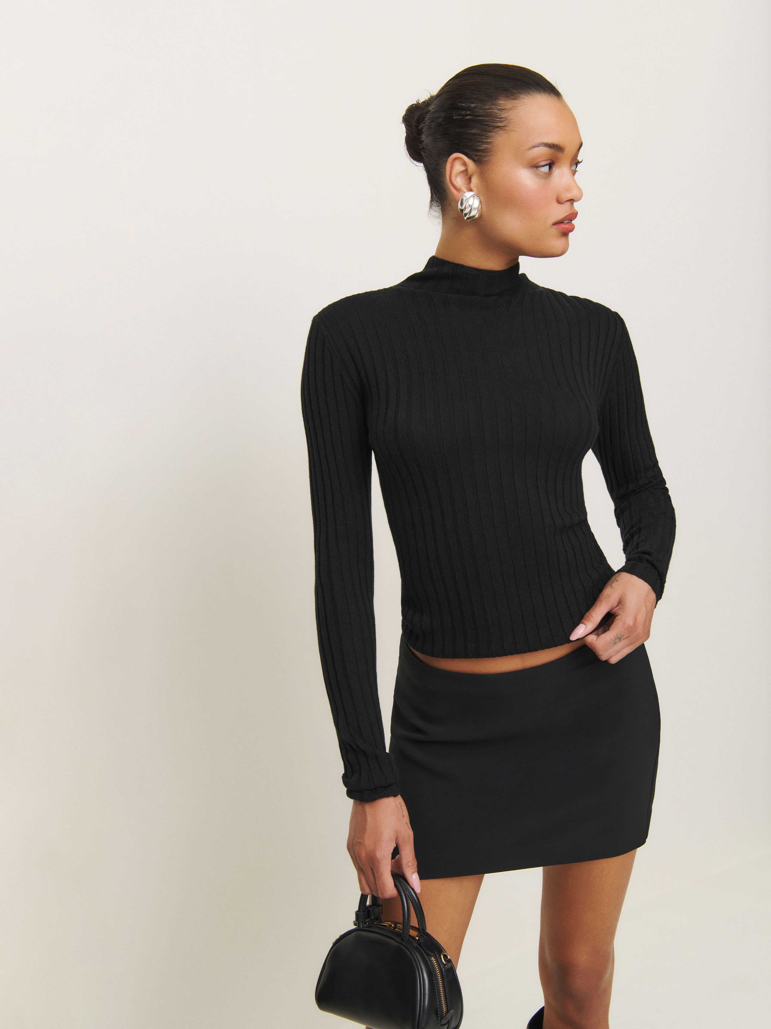 REFORMATION CORI RIBBED TURTLENECK SWEATER 