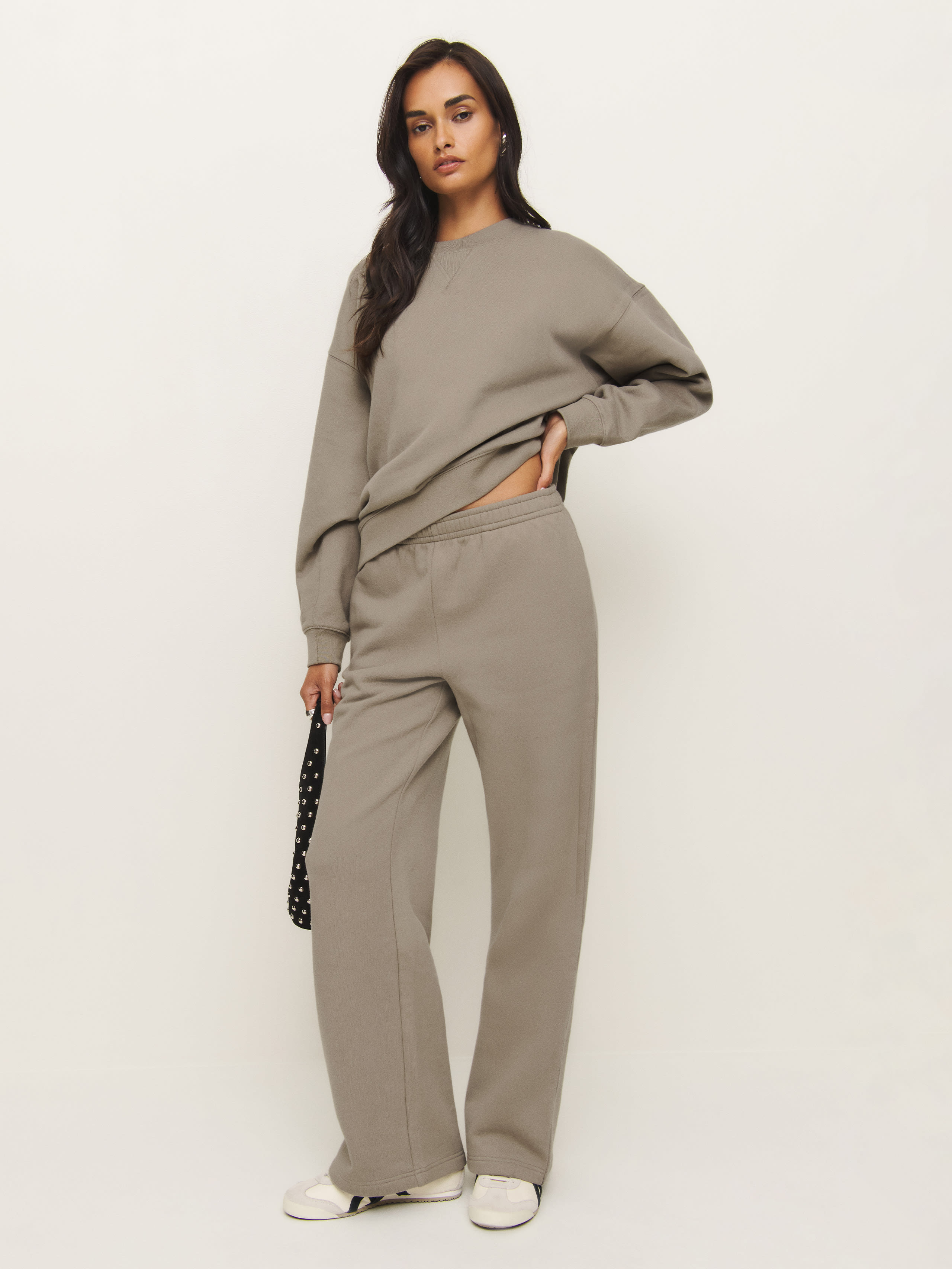 Reformation Kira Wide Leg Sweatpant In Taupe