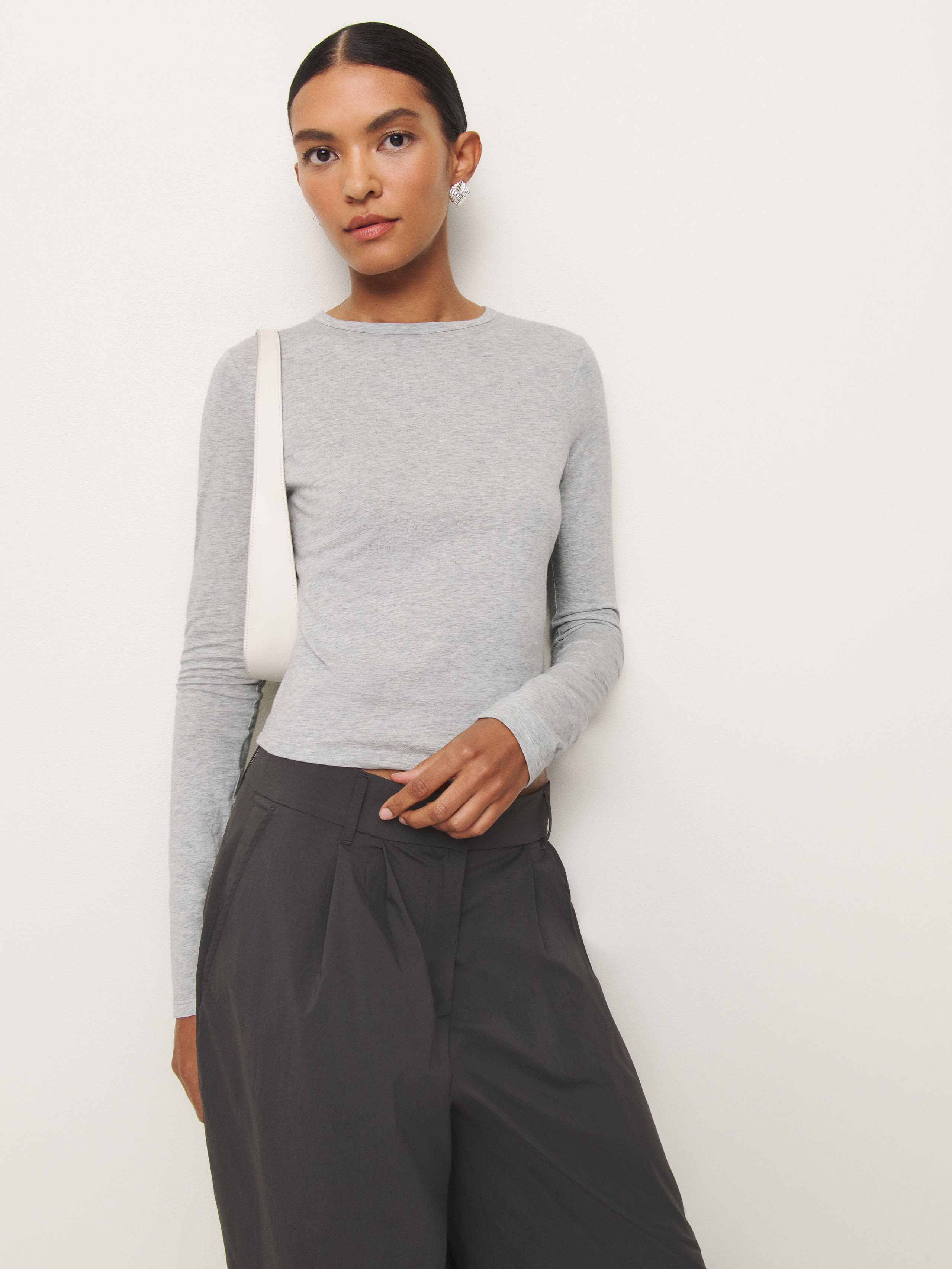Reformation Ezra Slim Fit Long Sleeve In Heather Grey