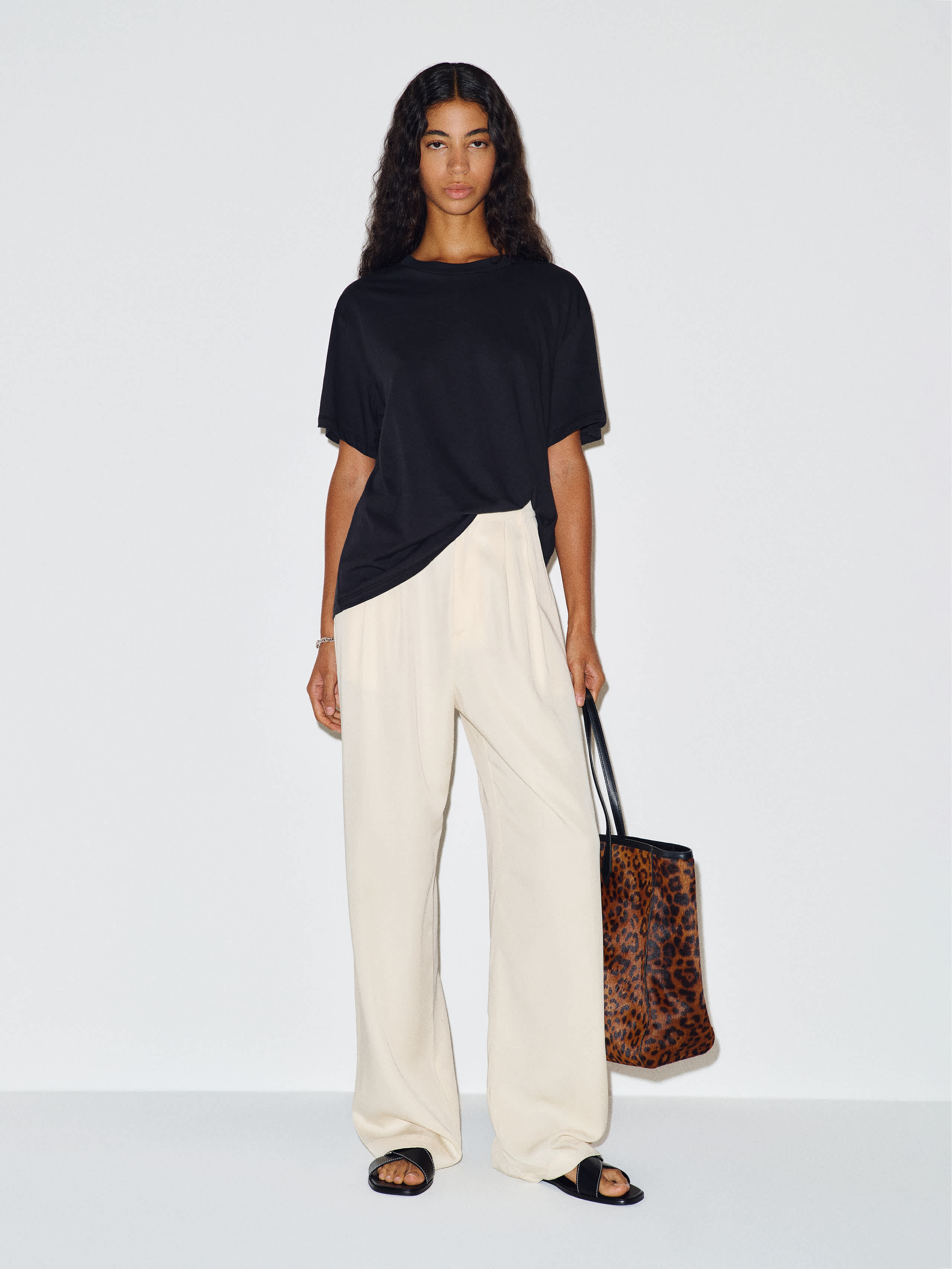 Reformation Liam Oversized Tee In Black