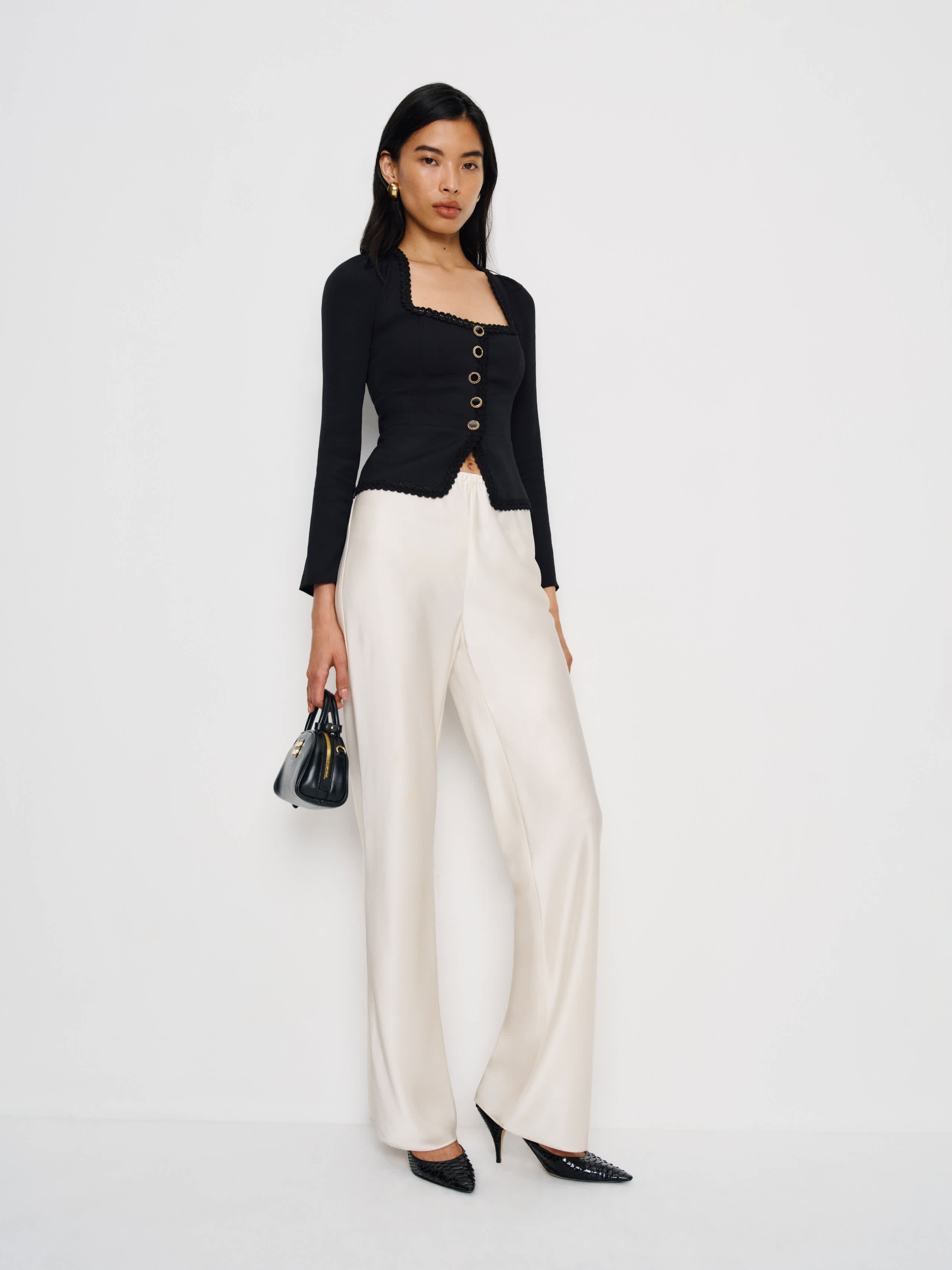 Reformation Nikky Top In Black