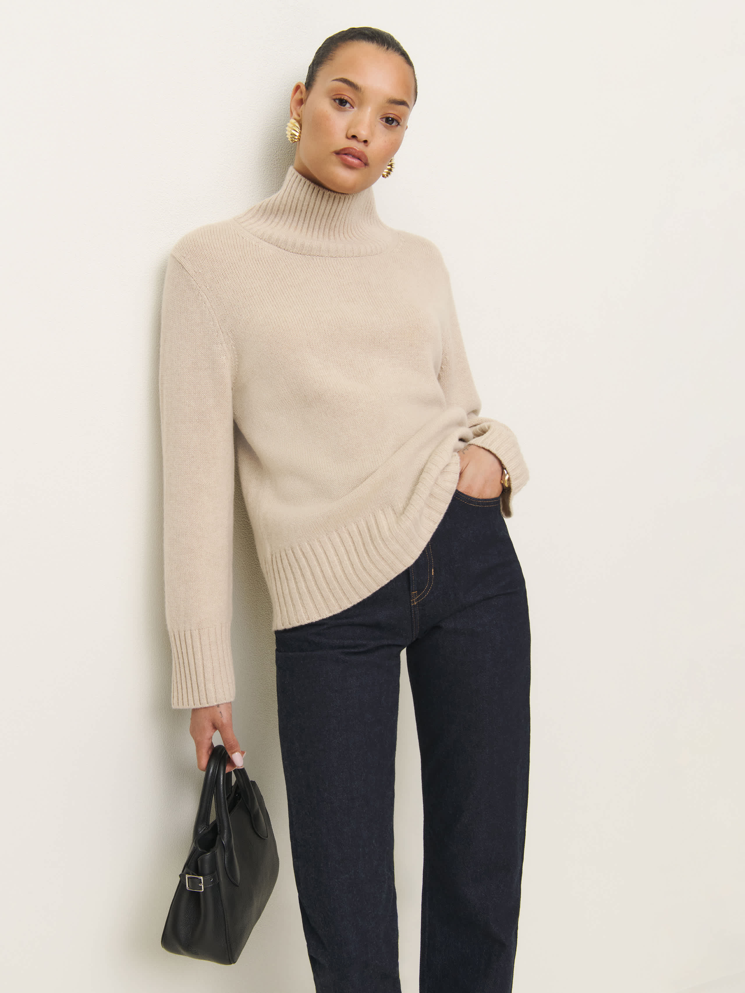 Reformation Conrad Cashmere Turtleneck In Wheat