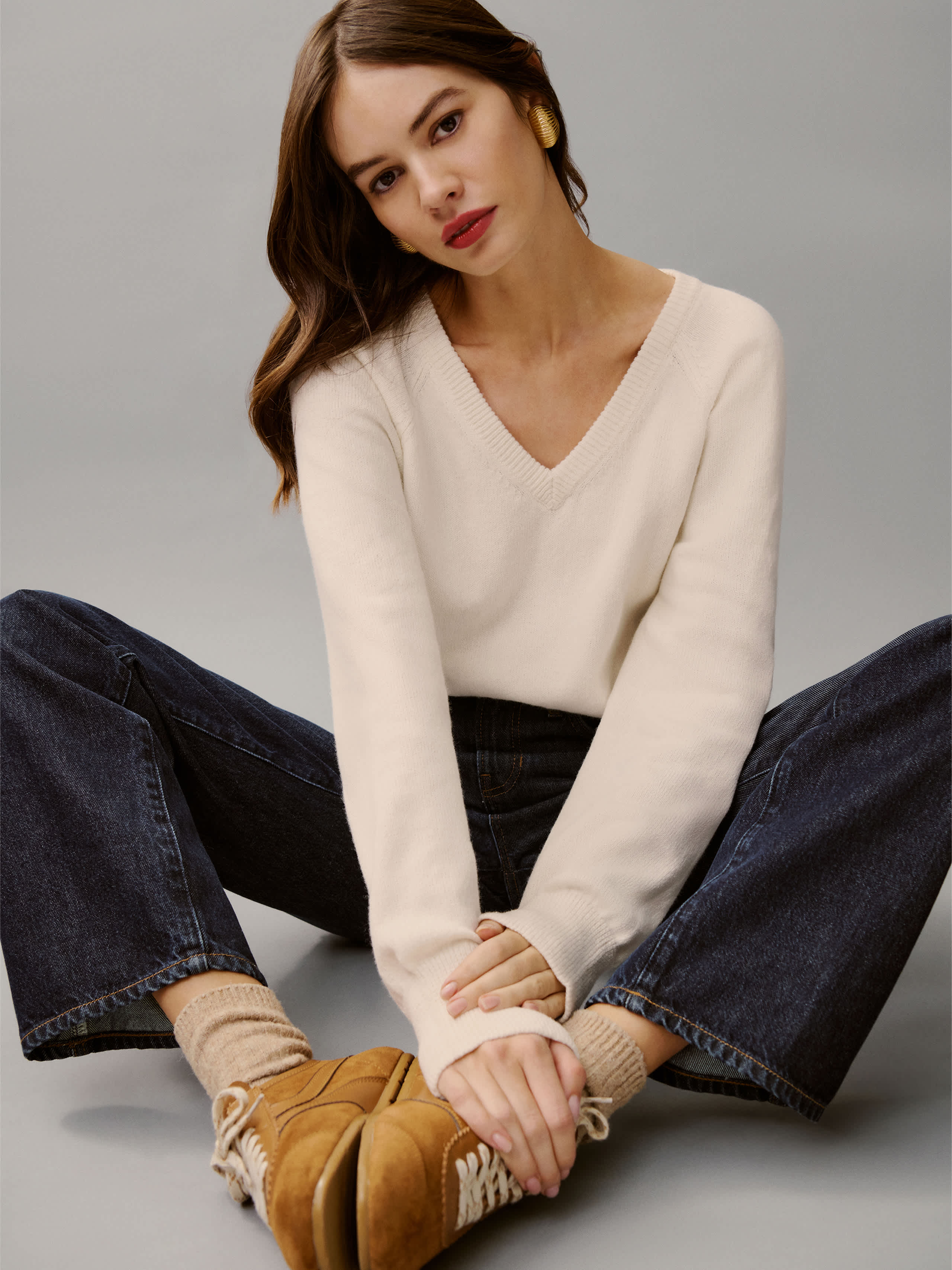 Reformation Saylor Cashmere Blend V-neck In Gossamer