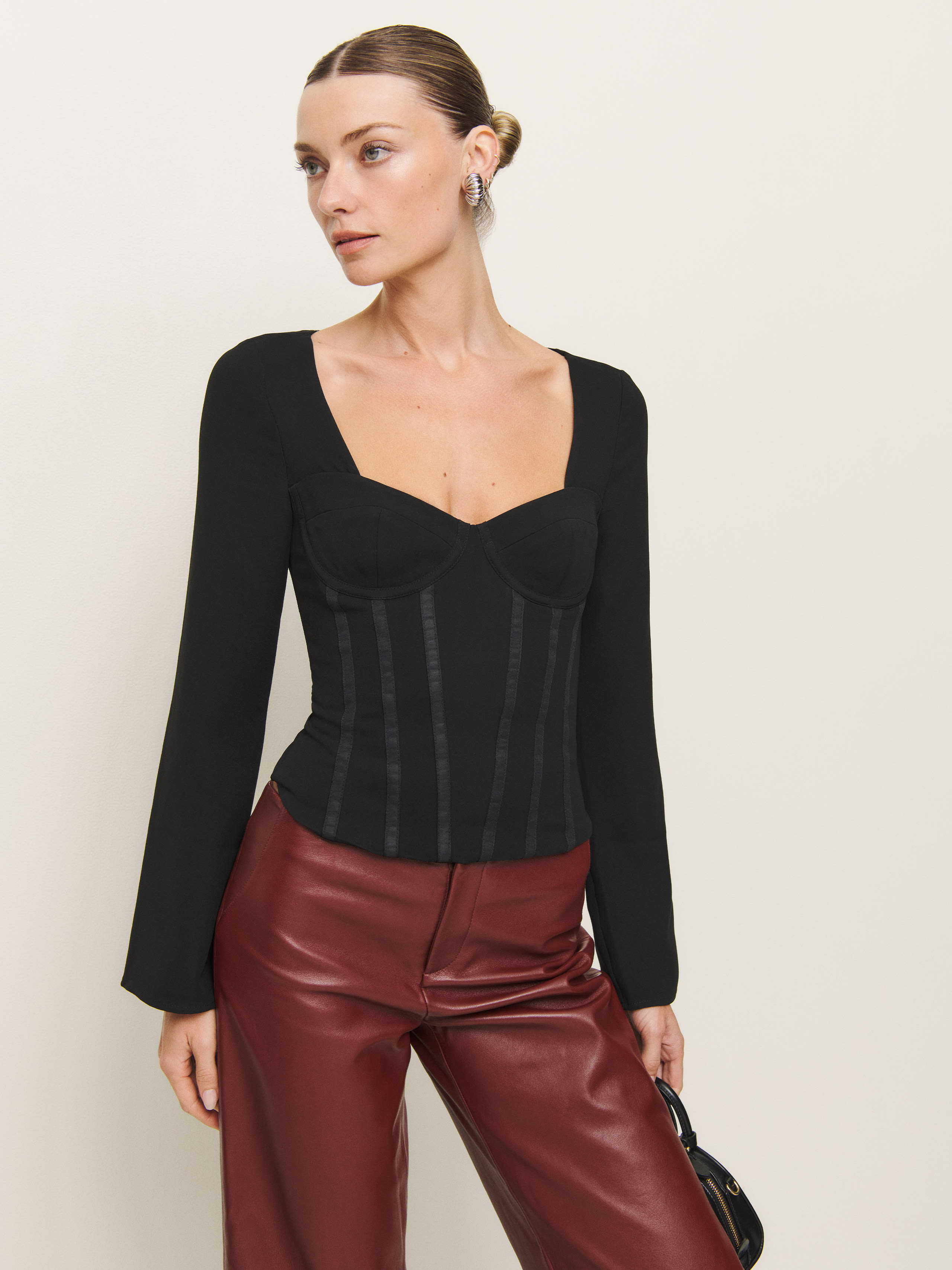 Reformation Amina Top In Black