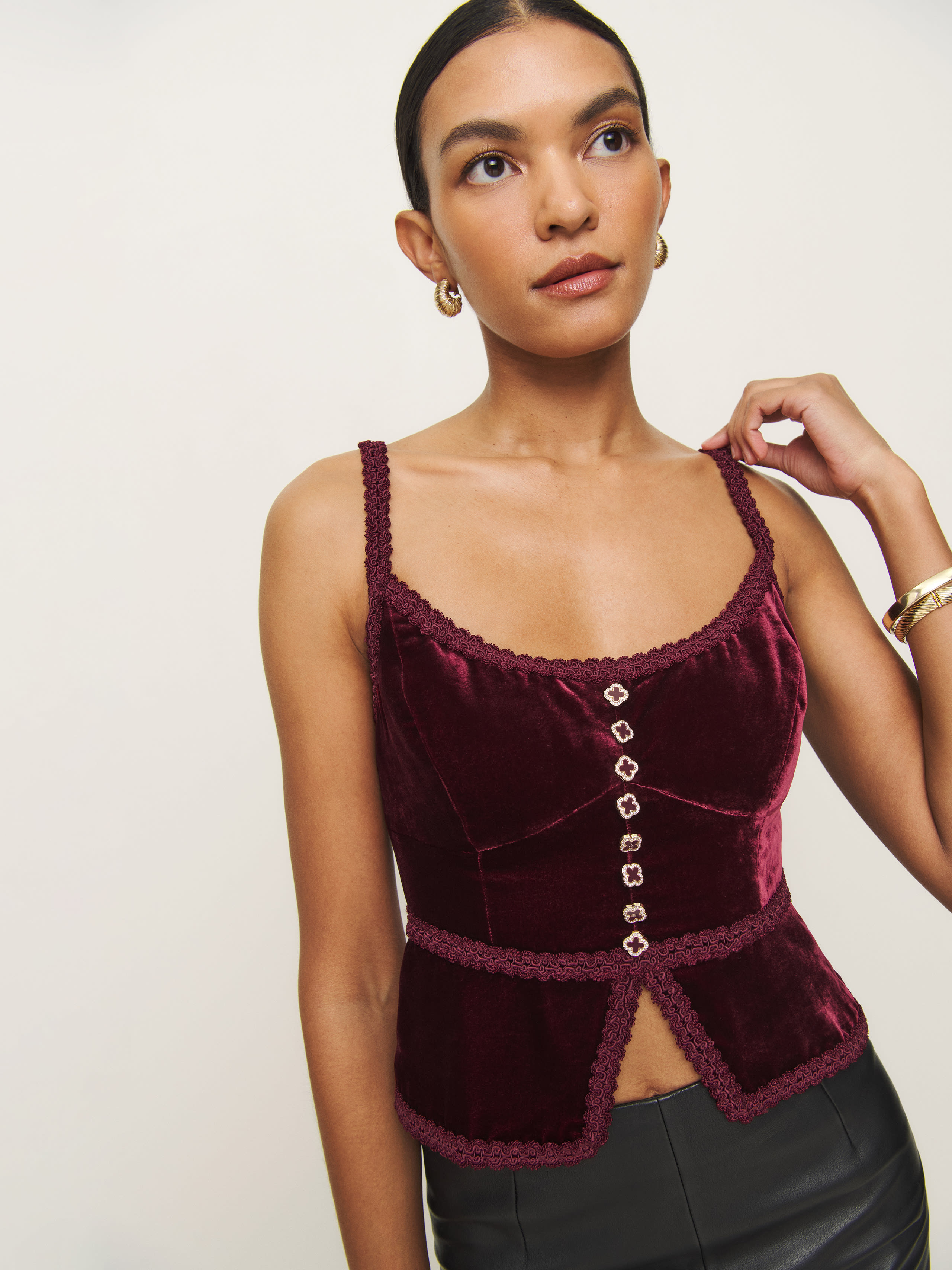 Reformation Minna Velvet Top In Chianti