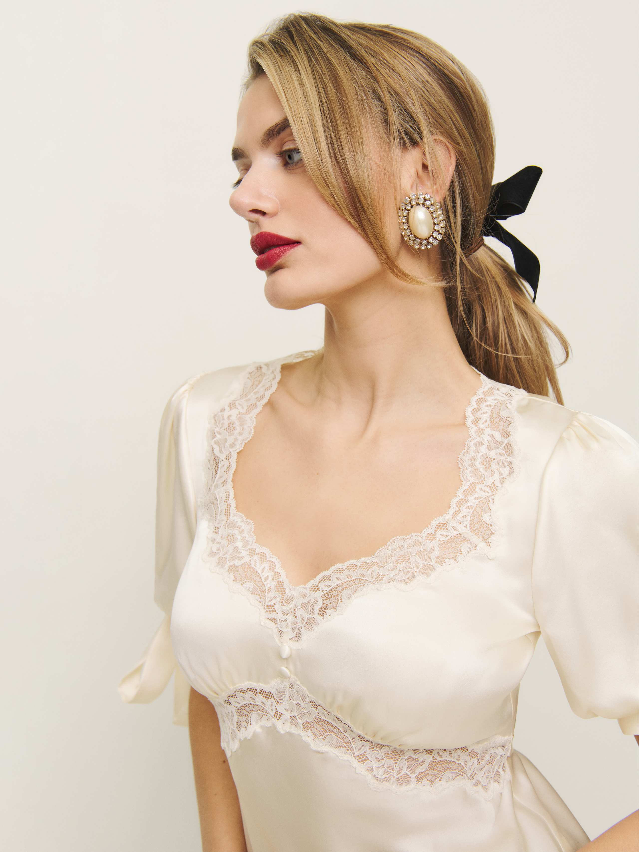 Reformation Dolly Silk Top In Fior Di Latte