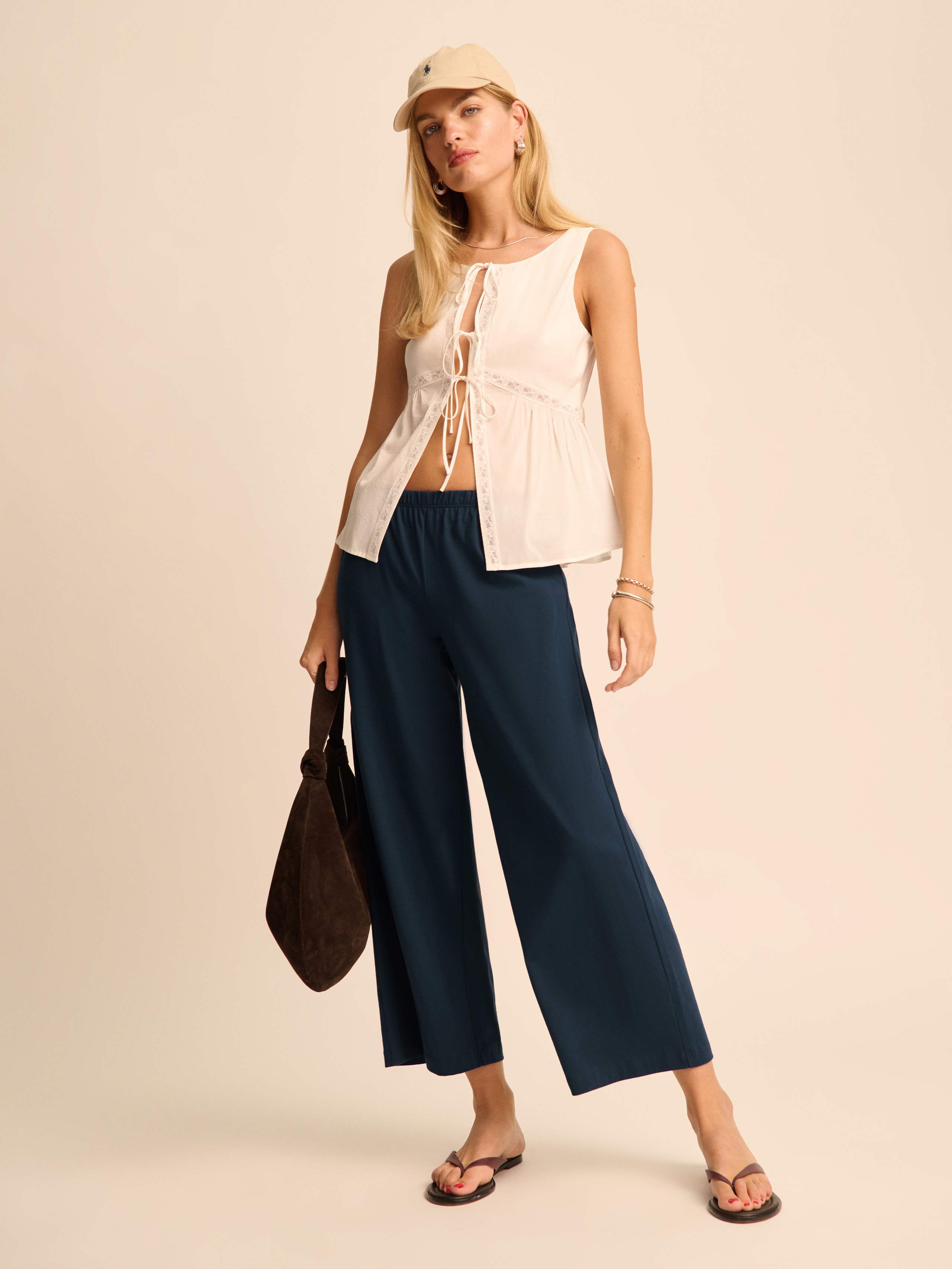 Reformation Ruby Cropped Knit Pant In Midnight