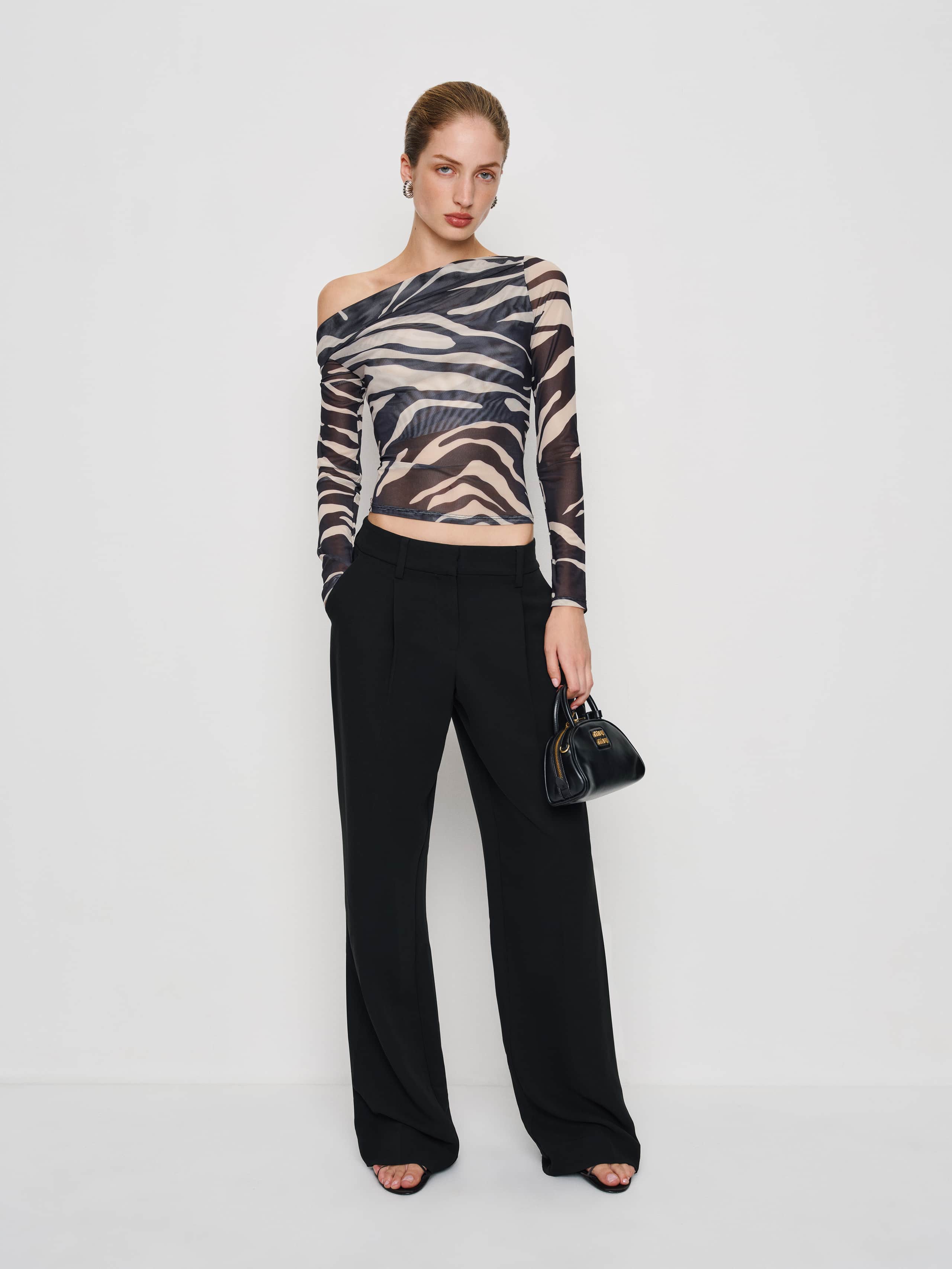 Reformation Elio Knit Top In Black