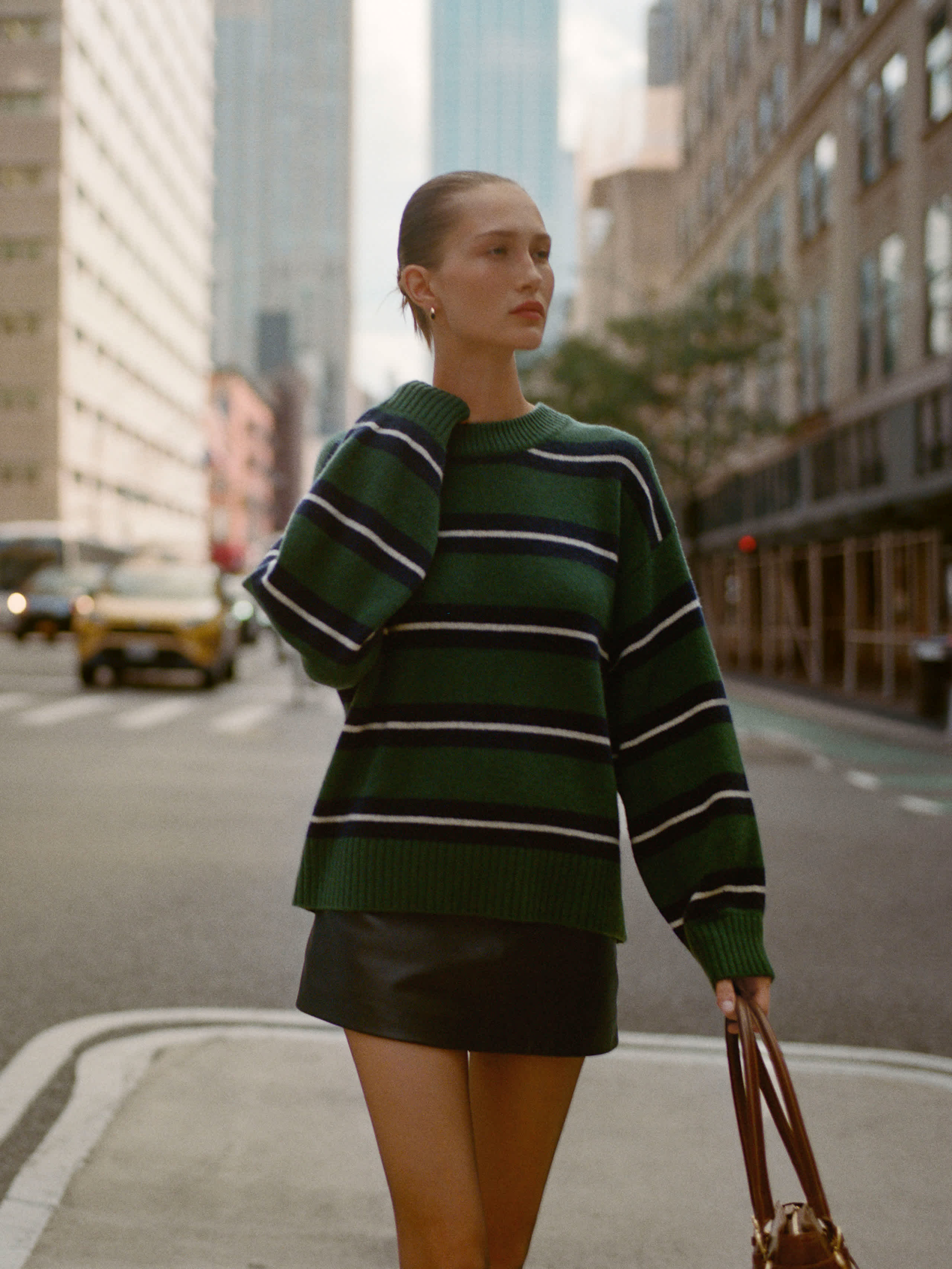 Reformation Cove Cashmere Oversized Crew In Green