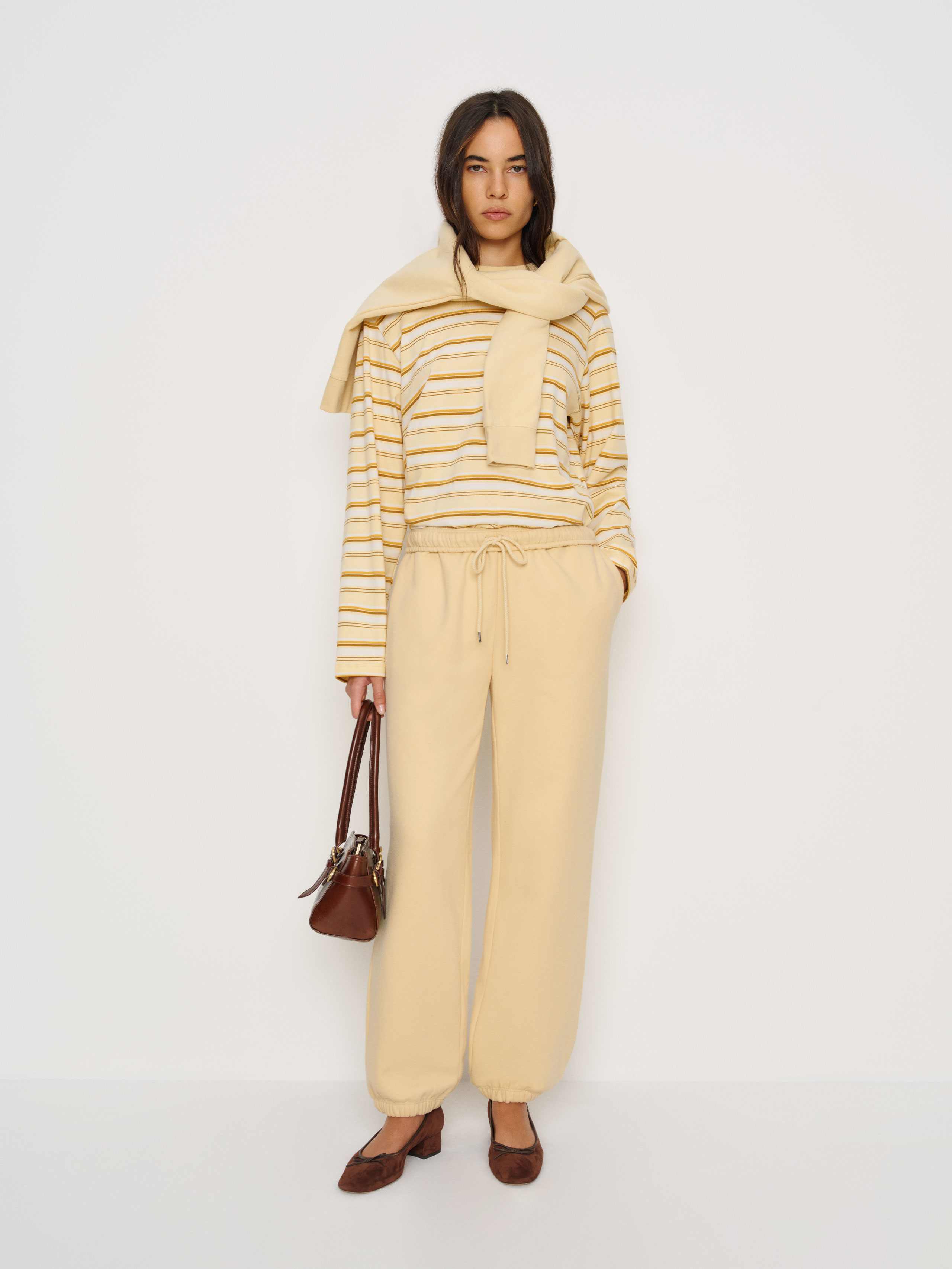 Reformation Skye Boyfriend Sweatpant In Brown
