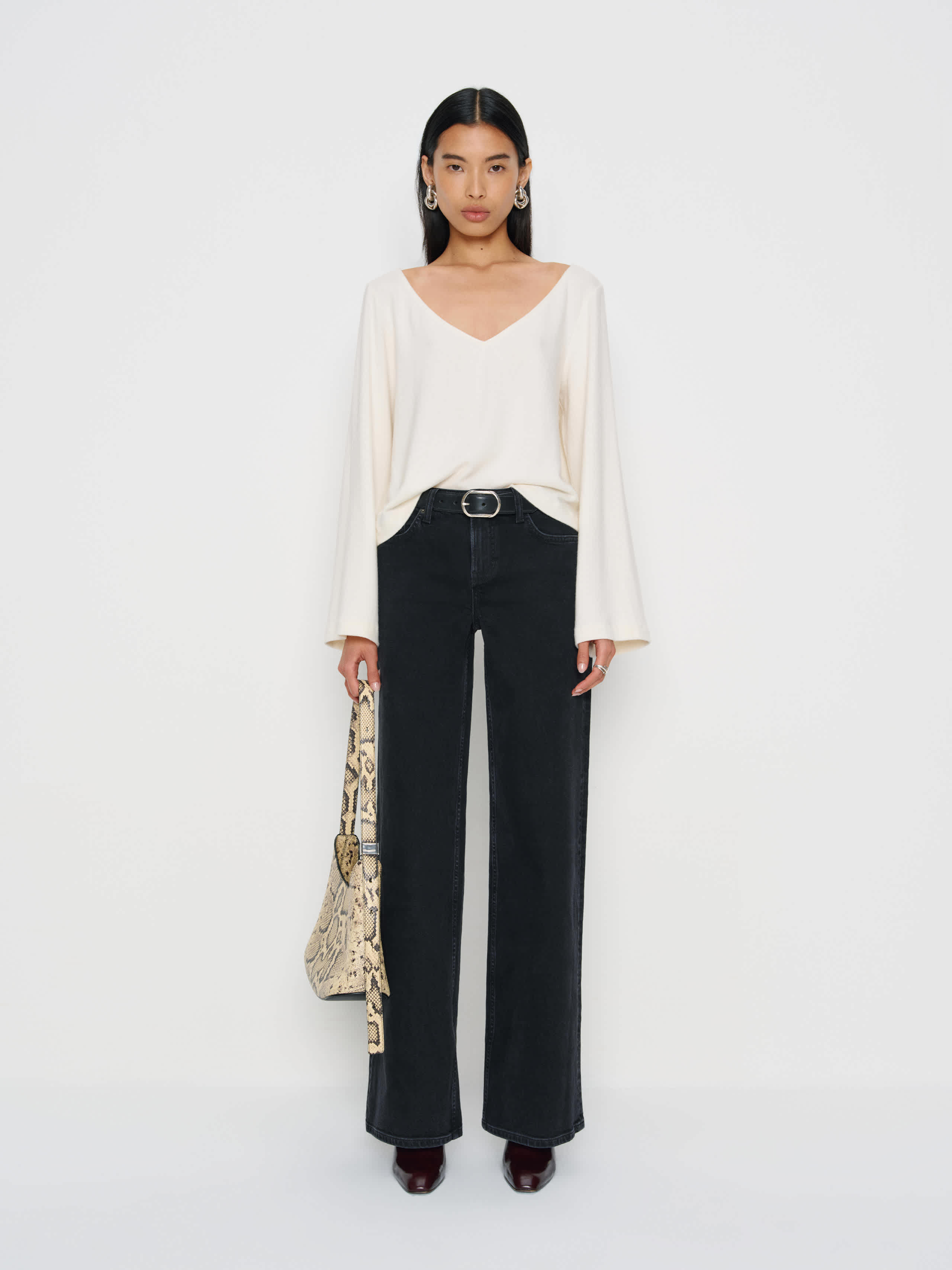 Reformation Greta Super Stretch Low Rise Wide Leg Jeans In Blue