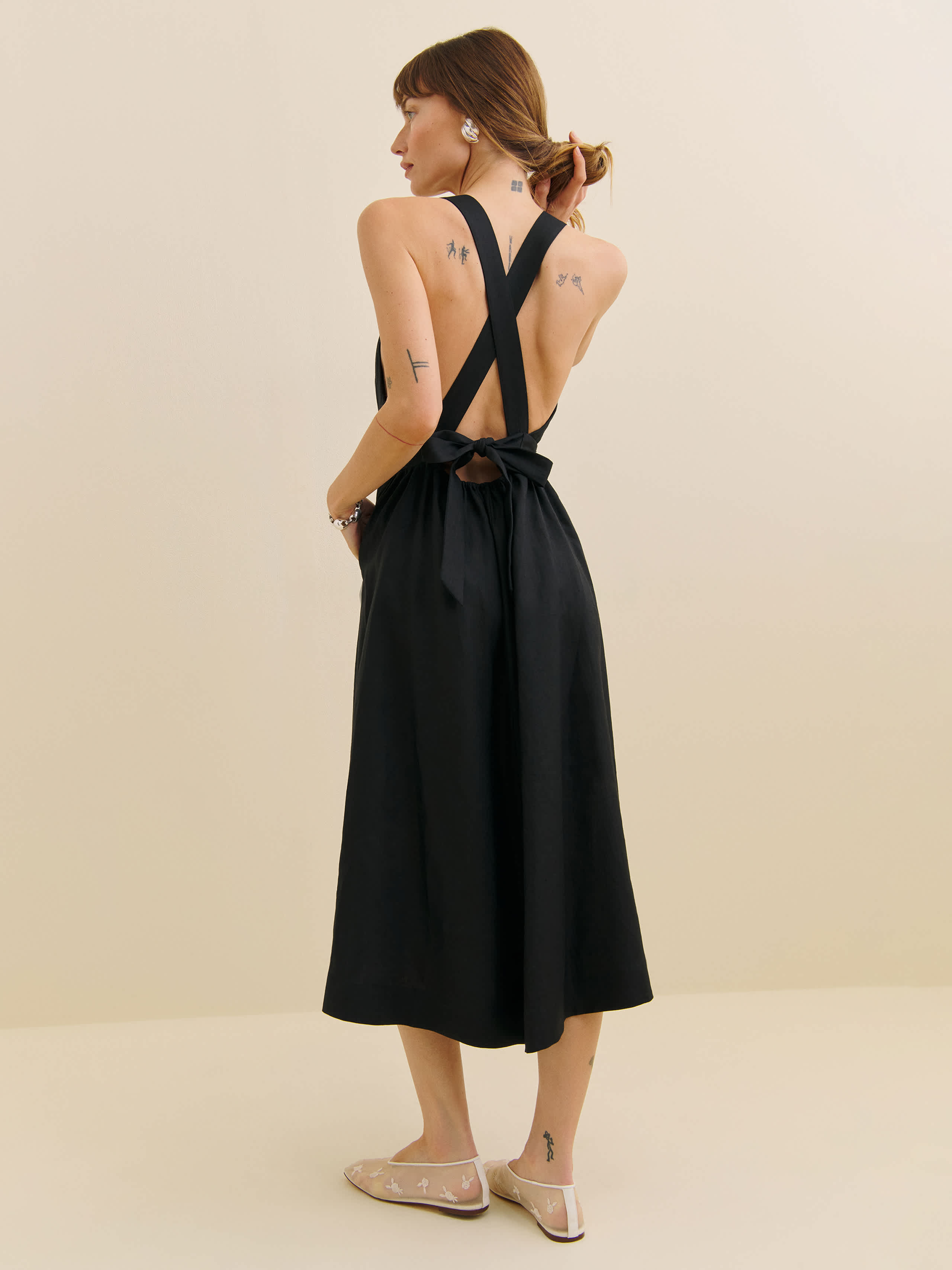 Reformation Robe En Lin Orson In Noir