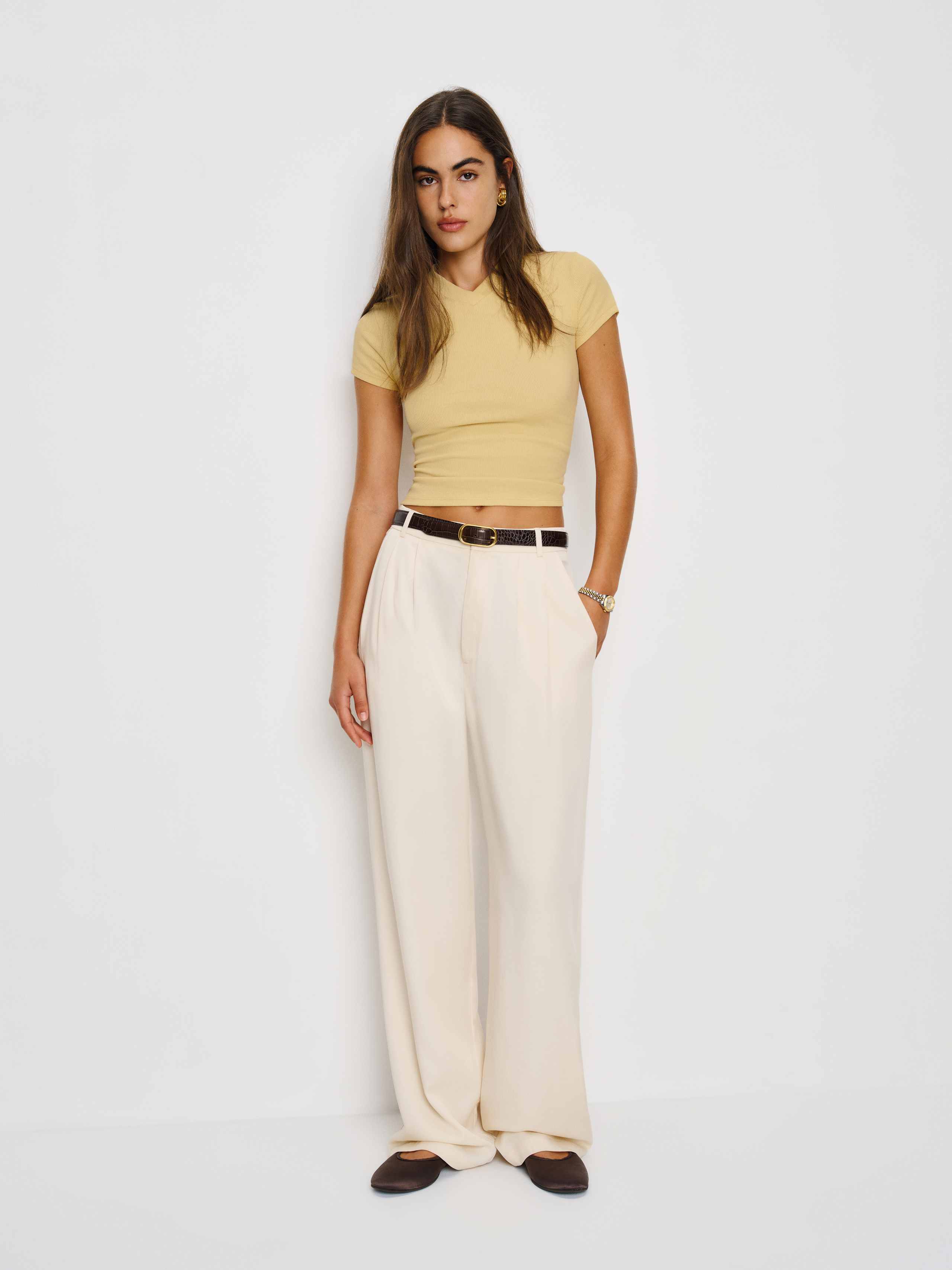 Reformation Lindie Tee In Brown