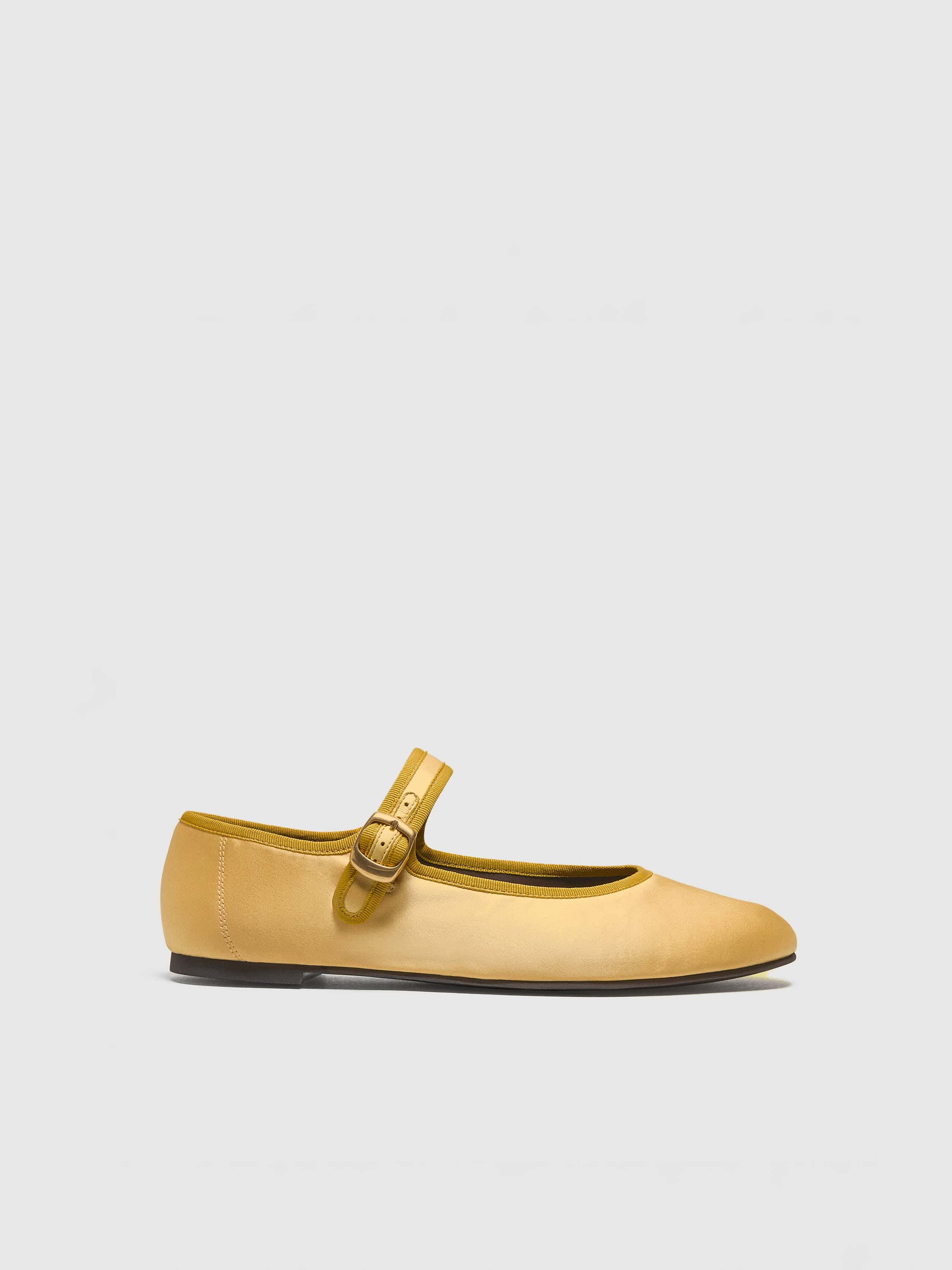 Reformation Tilly Ballet Flat In Yellow