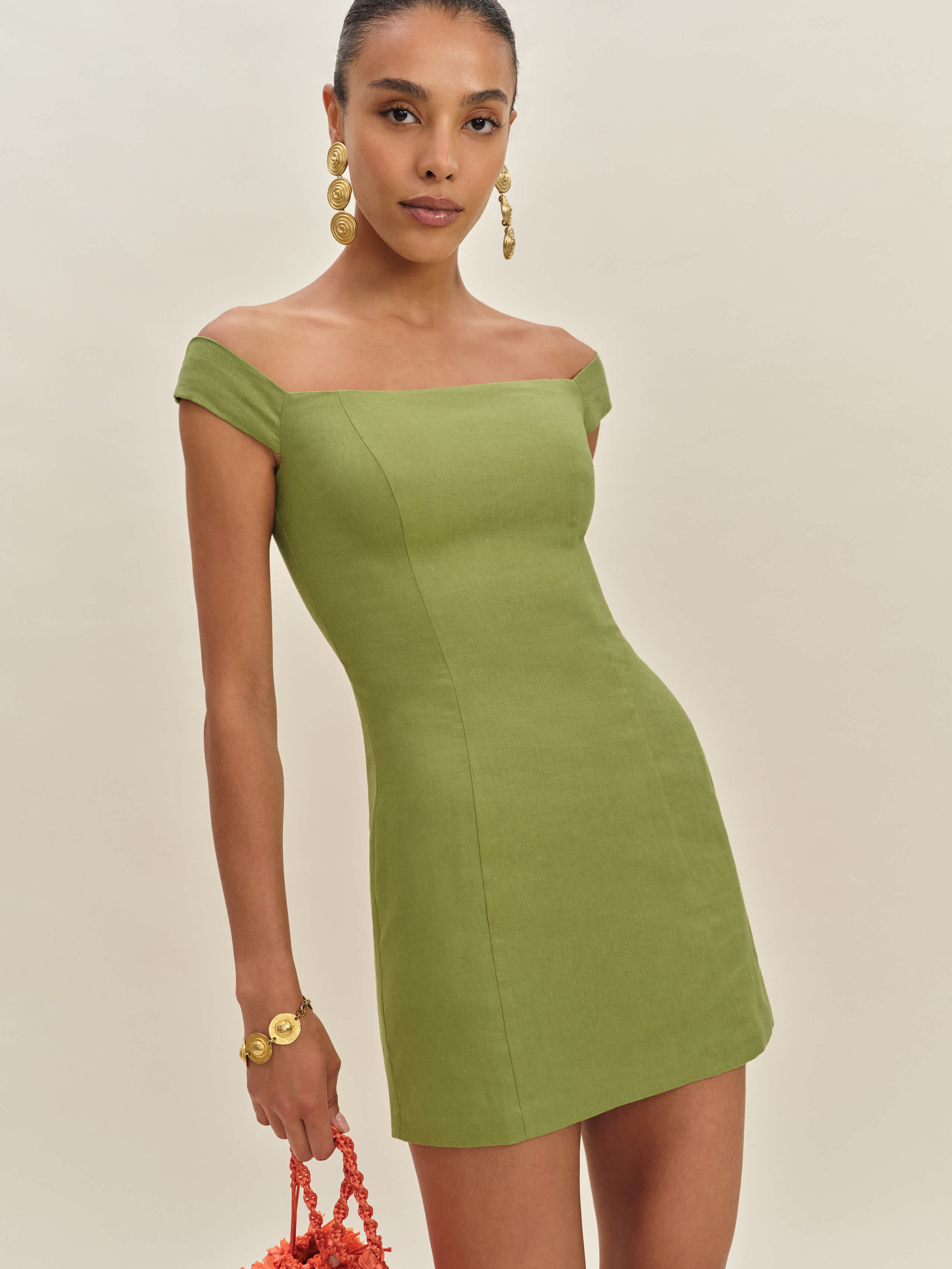 Reformation Robe En Lin Eby In Green