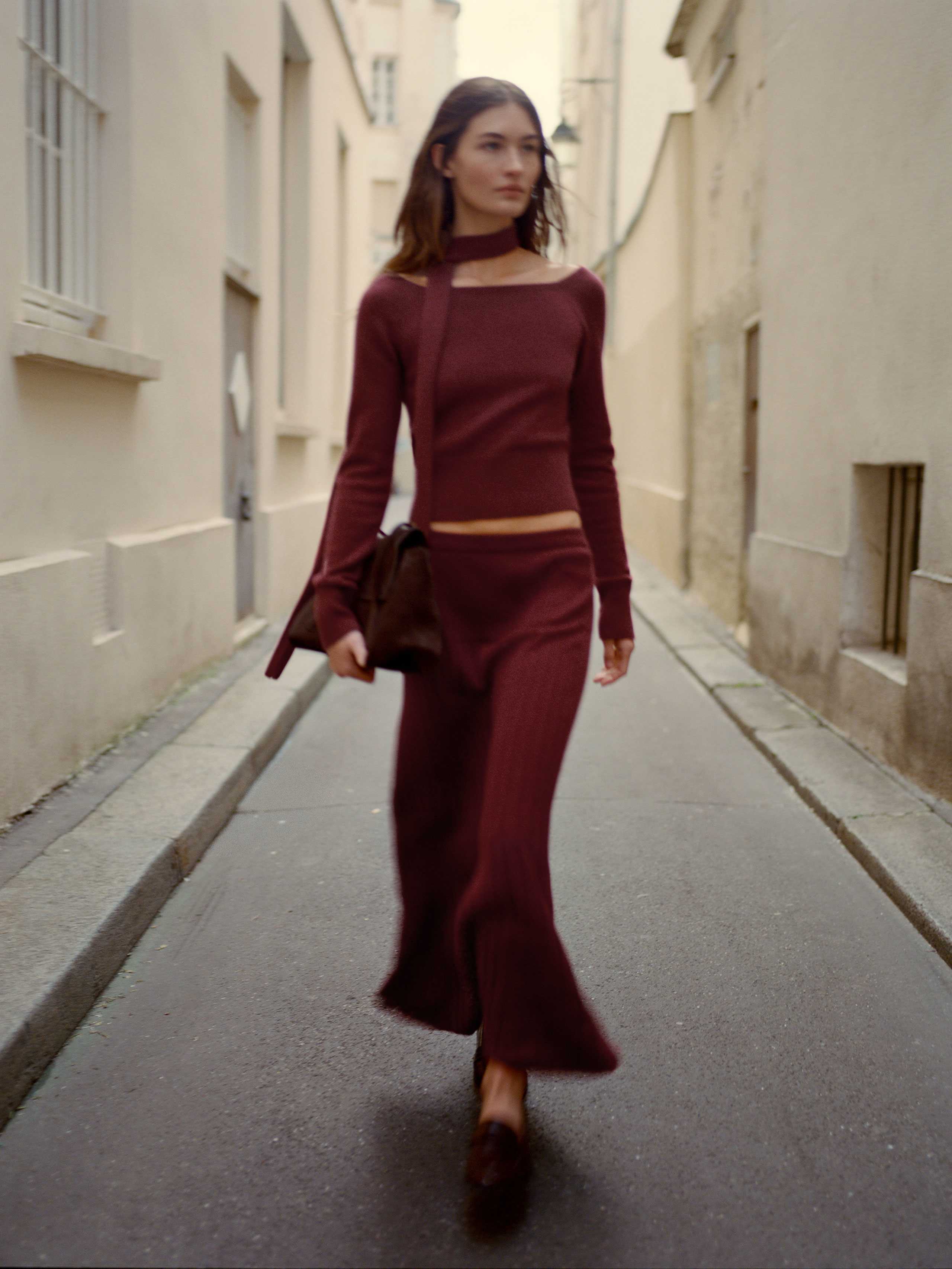 Reformation Irene Cashmere Sweater & Scarf Set In Burgundy