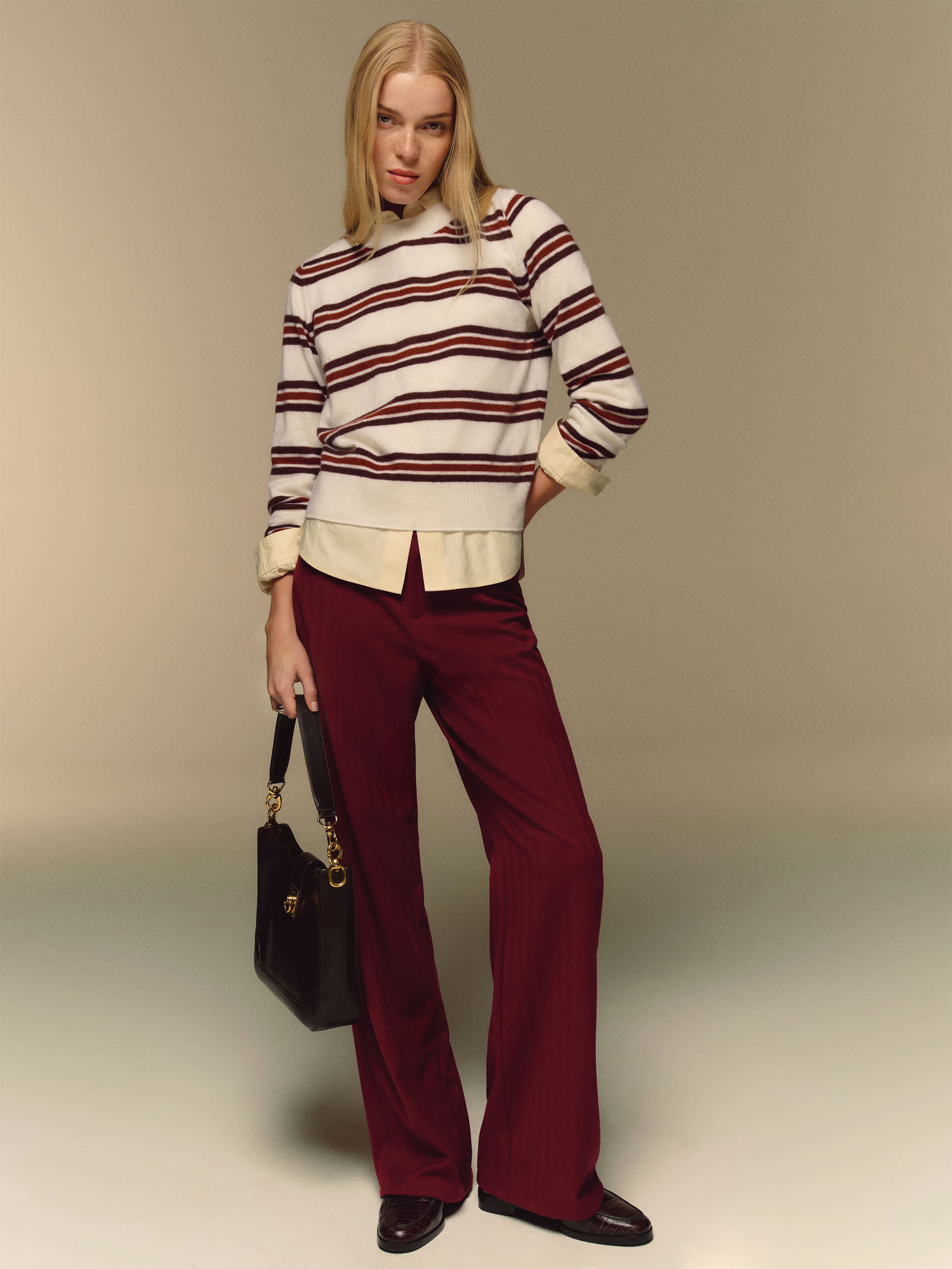 Reformation Nikki Cashmere Crew In Neutral
