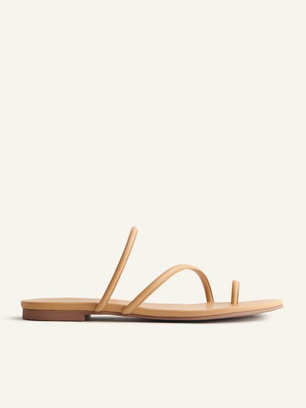 Ludo Toe Ring Strappy Flat Sandal - Buff