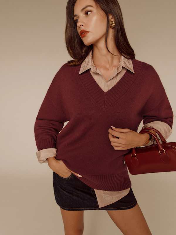 Jadey Cashmere Oversized V-neck Sweater - Chianti