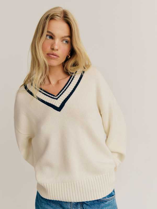 Jadey Cashmere Oversized V-neck Sweater - Gossamer Navy Stripe