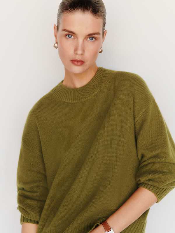 Cove Cashmere Oversized Crew - Pear