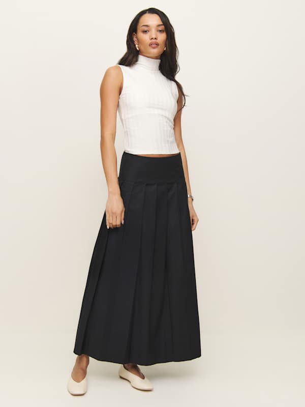Zinnia Low Waist Skirt - Black
