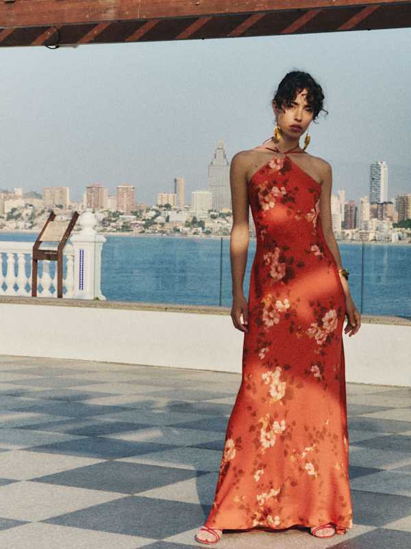 Robe en satin Zinna - Fleurs corail