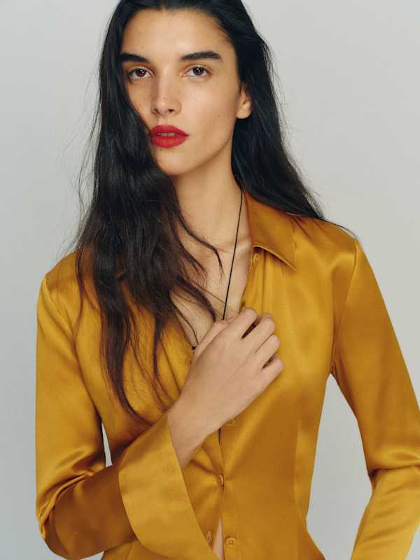 Raya Fitted Silk Shirt - Honey Mustard