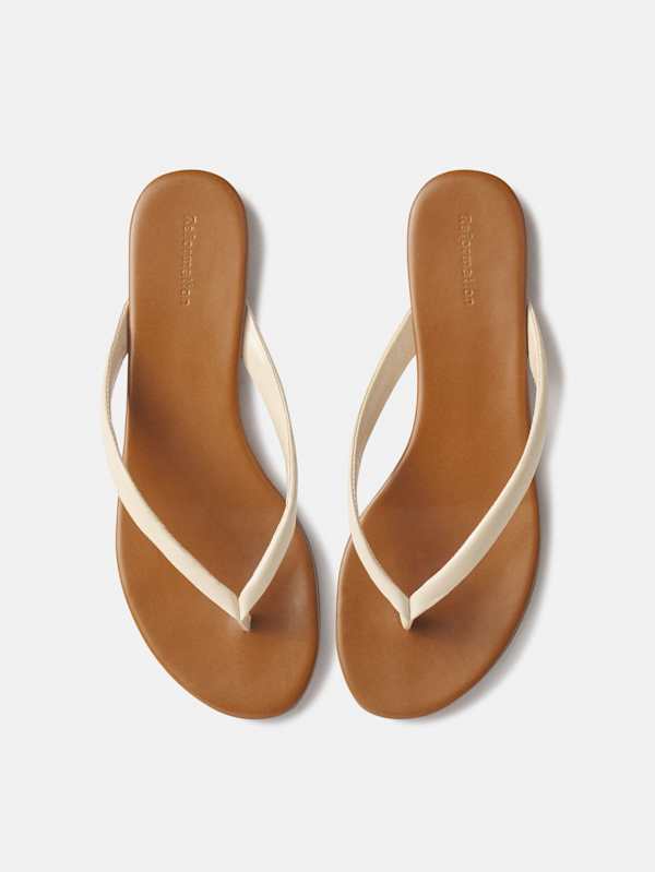 Amelia Flat Thong - Toffee Almond Leather