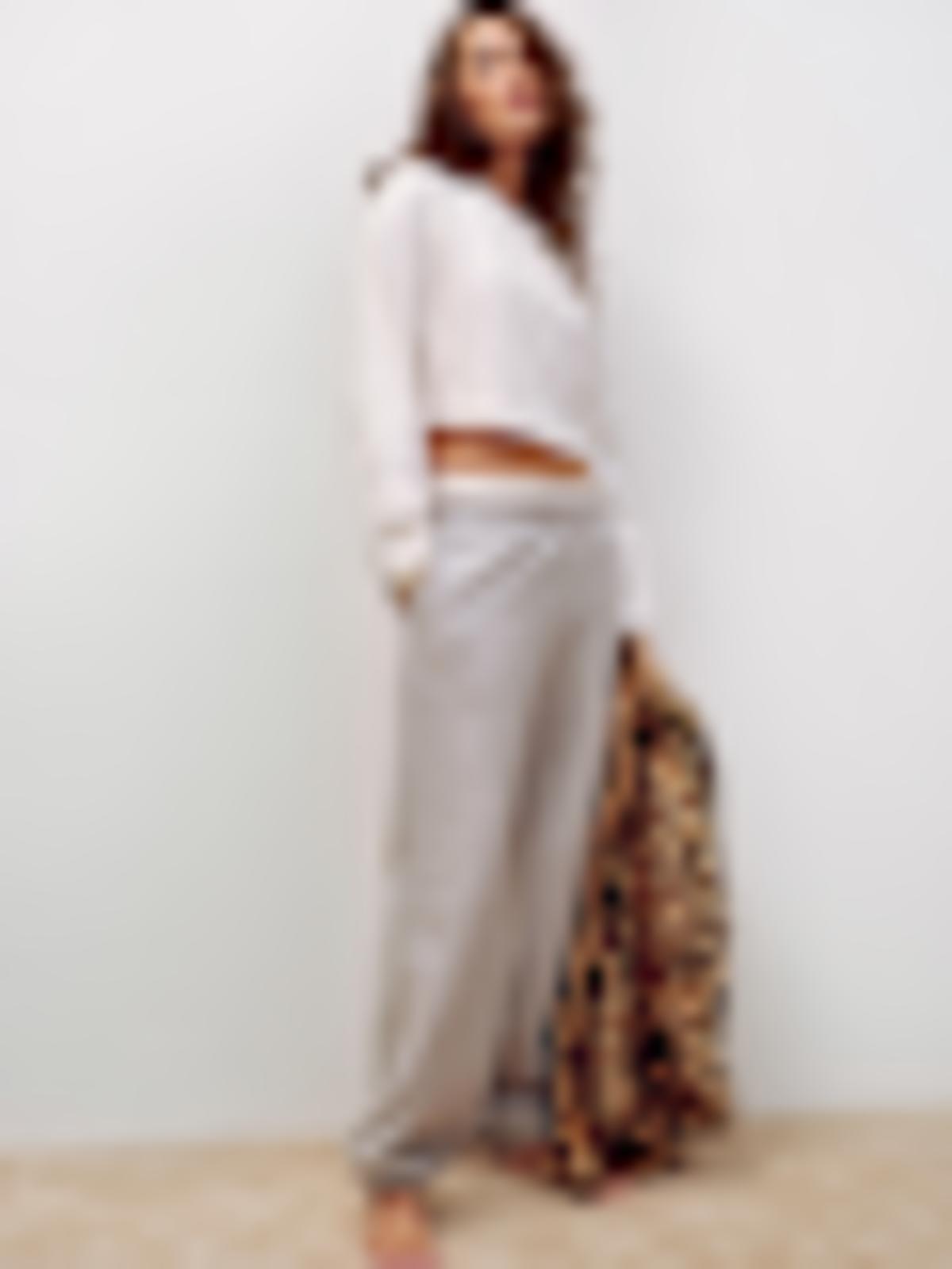 Asher Cropped Oversized Longsleeve Tee - thumbnail 3