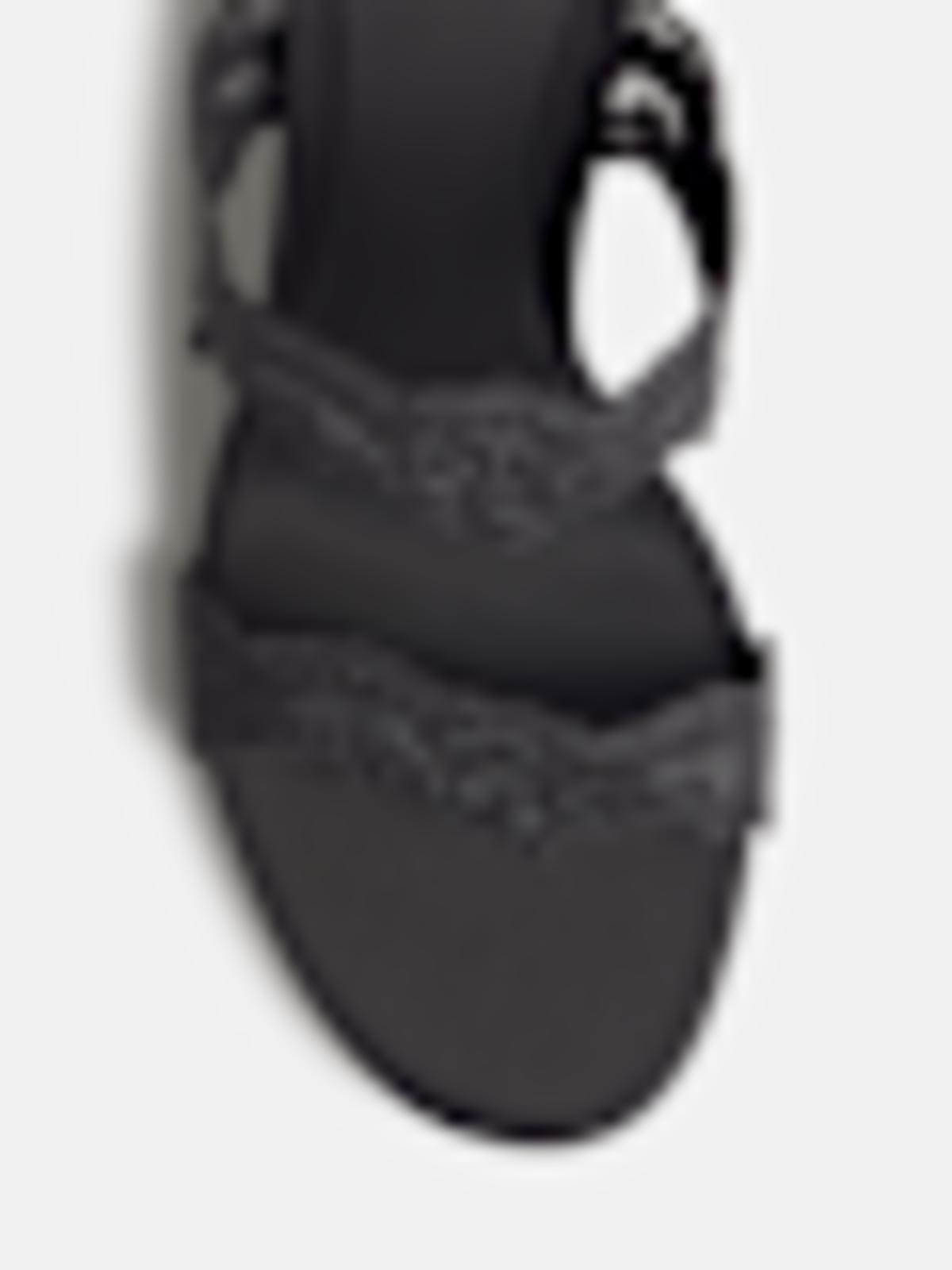 Fiorella Wedge Sandal - thumbnail 9
