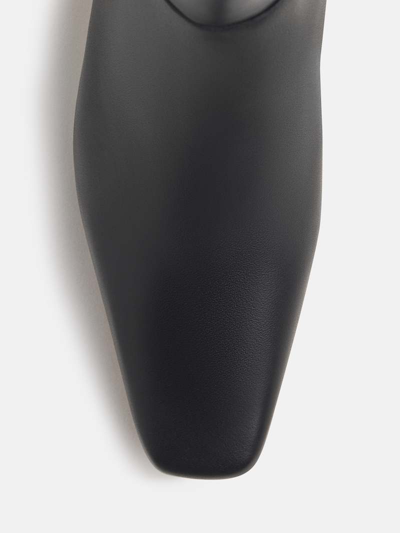 Remy Knee Boot