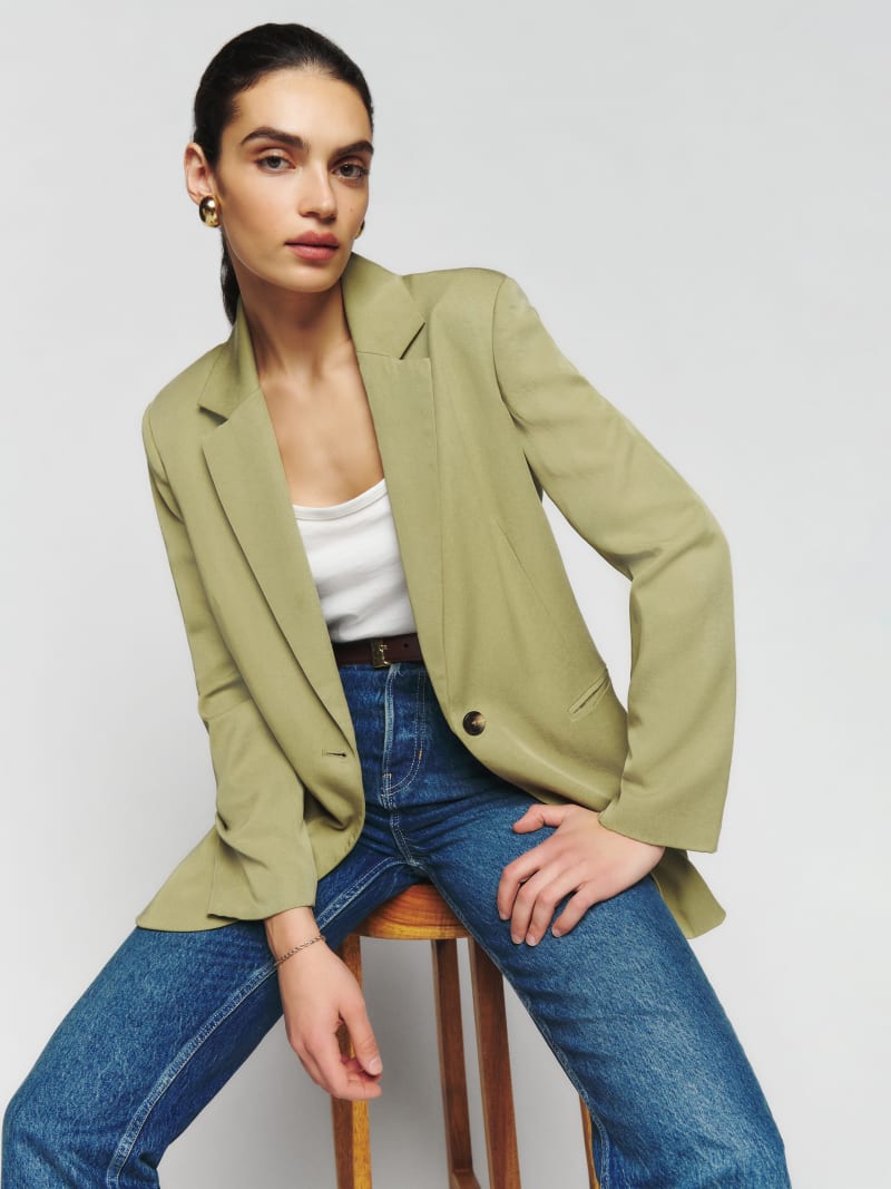 The Classic Relaxed Blazer