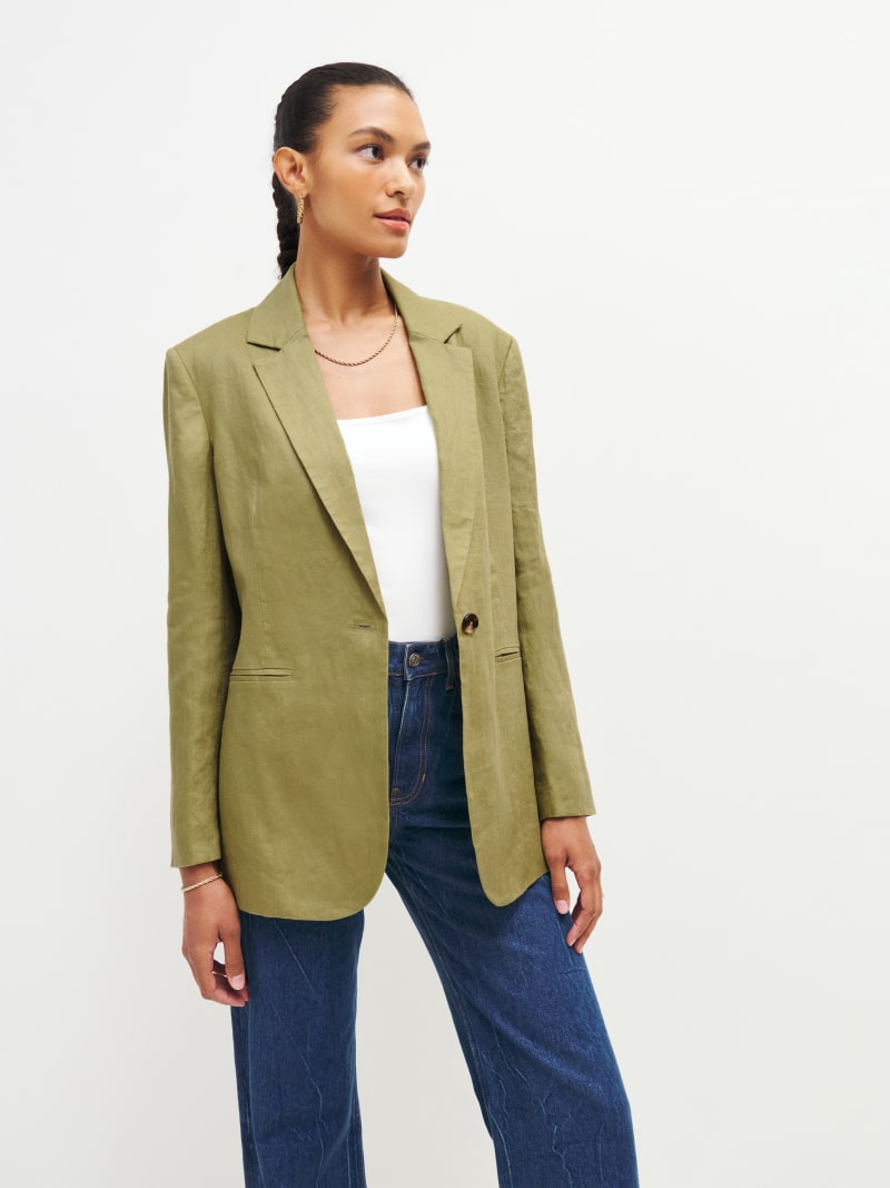 The Classic Relaxed Linen Blazer
