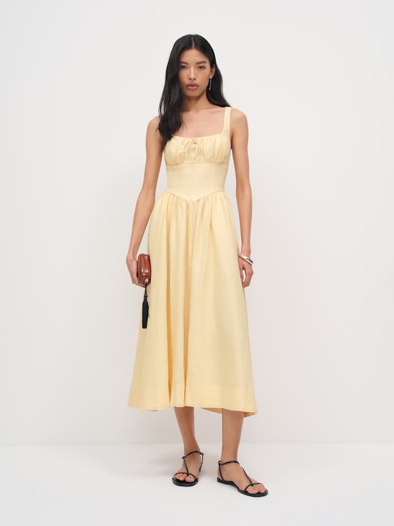reformation balia linen dress Sleeveless in White This is the Balia dress by Reformation featuring a rear zip fastening and a pleated skirt Reformation Balia Linen Dress In