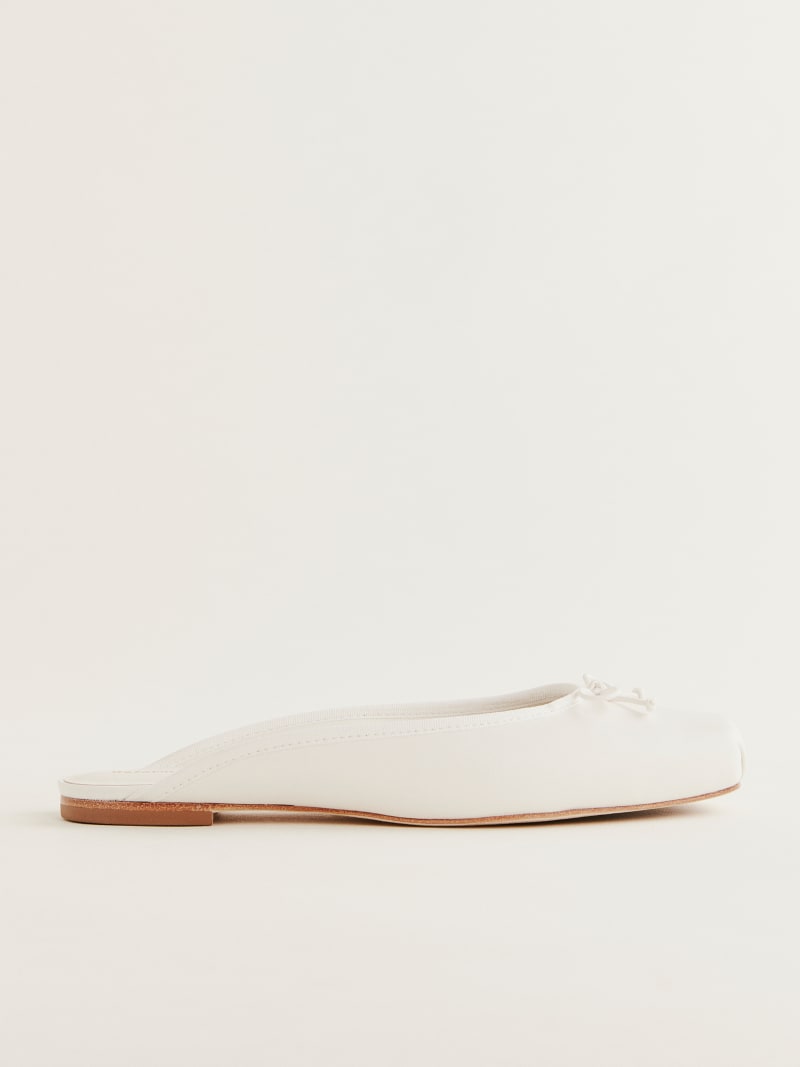 Megan Flat Mule