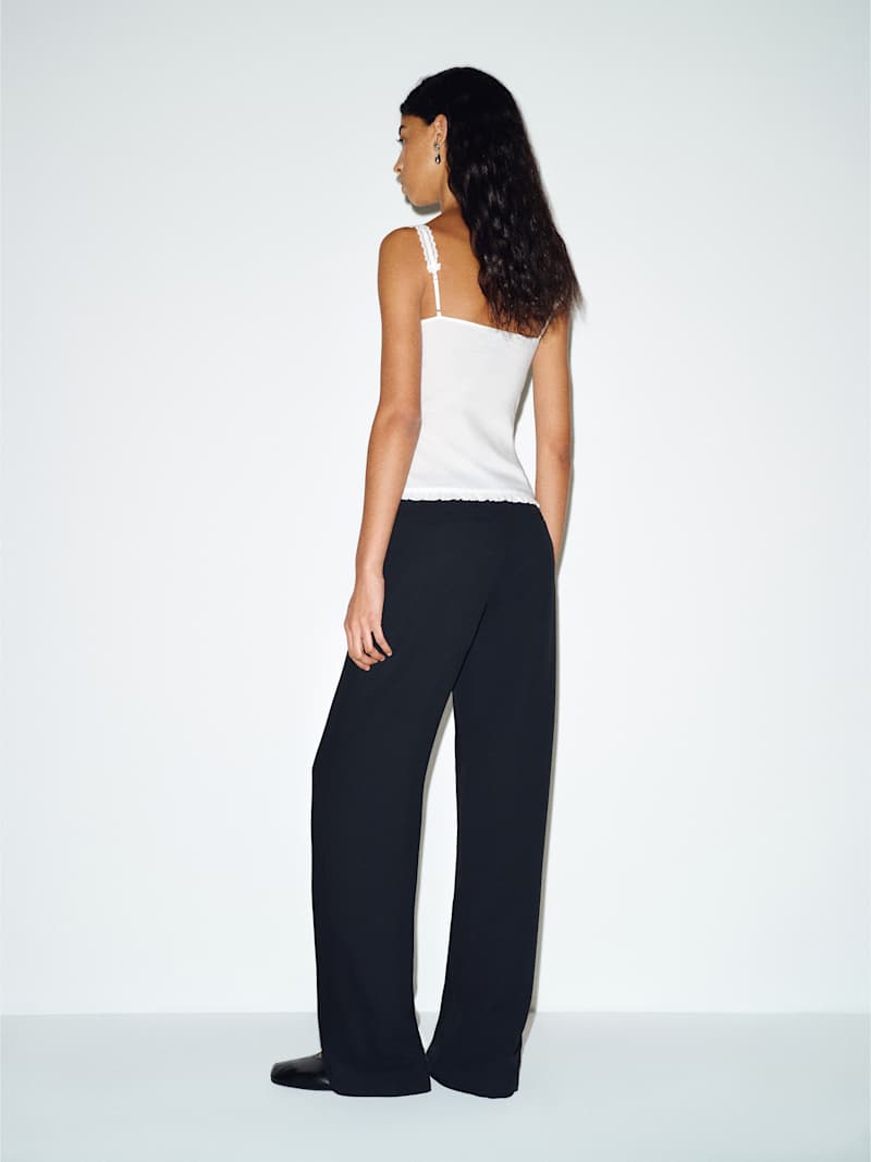 Vida Low Rise Short Pant