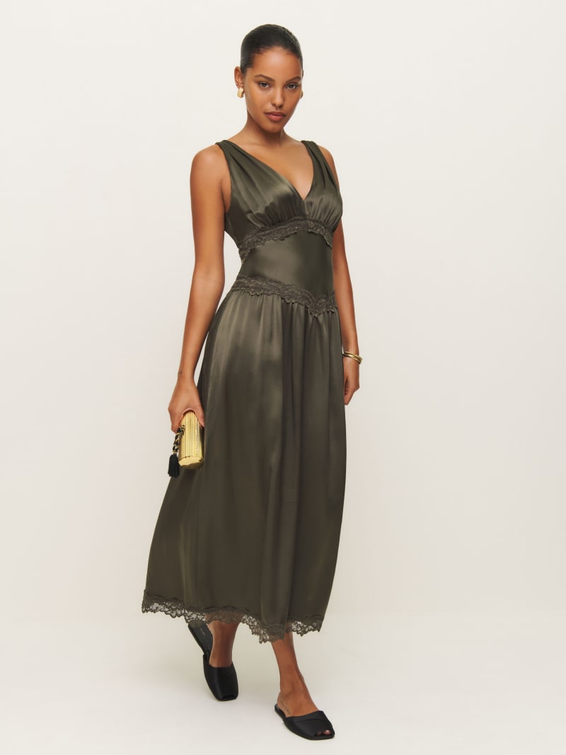 yellow mermaid prom dress Elegant Strapless Satin Long Dresses With Slit – Demodresses Color:Aqua MAHA | Flow A-line This dress is designed fall wedding guest